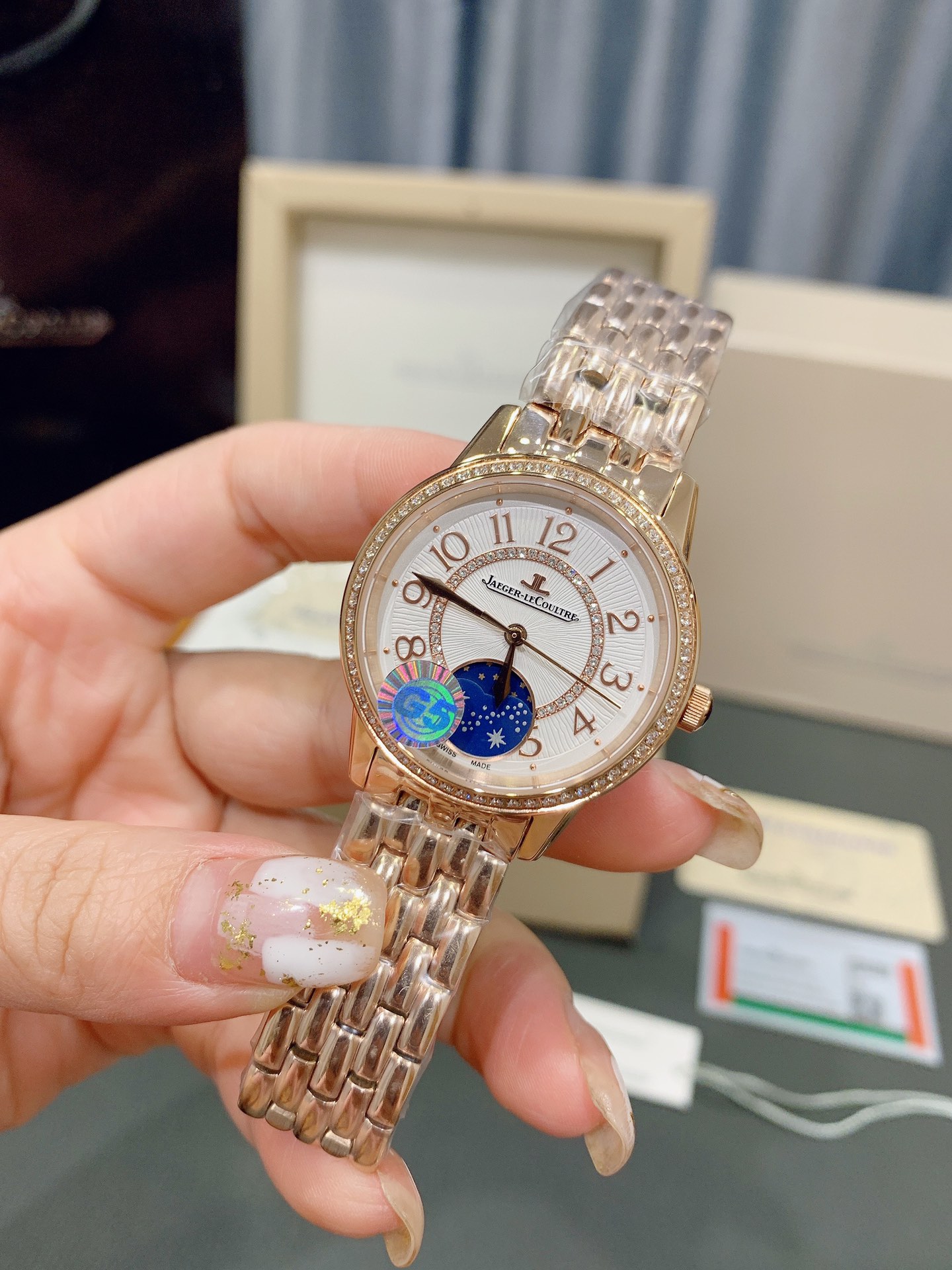 Cartier 积家约会系列最新款女表 316L精钢表壳 进口日月星辰显示（白天太阳 晚上星星 ）石英机芯