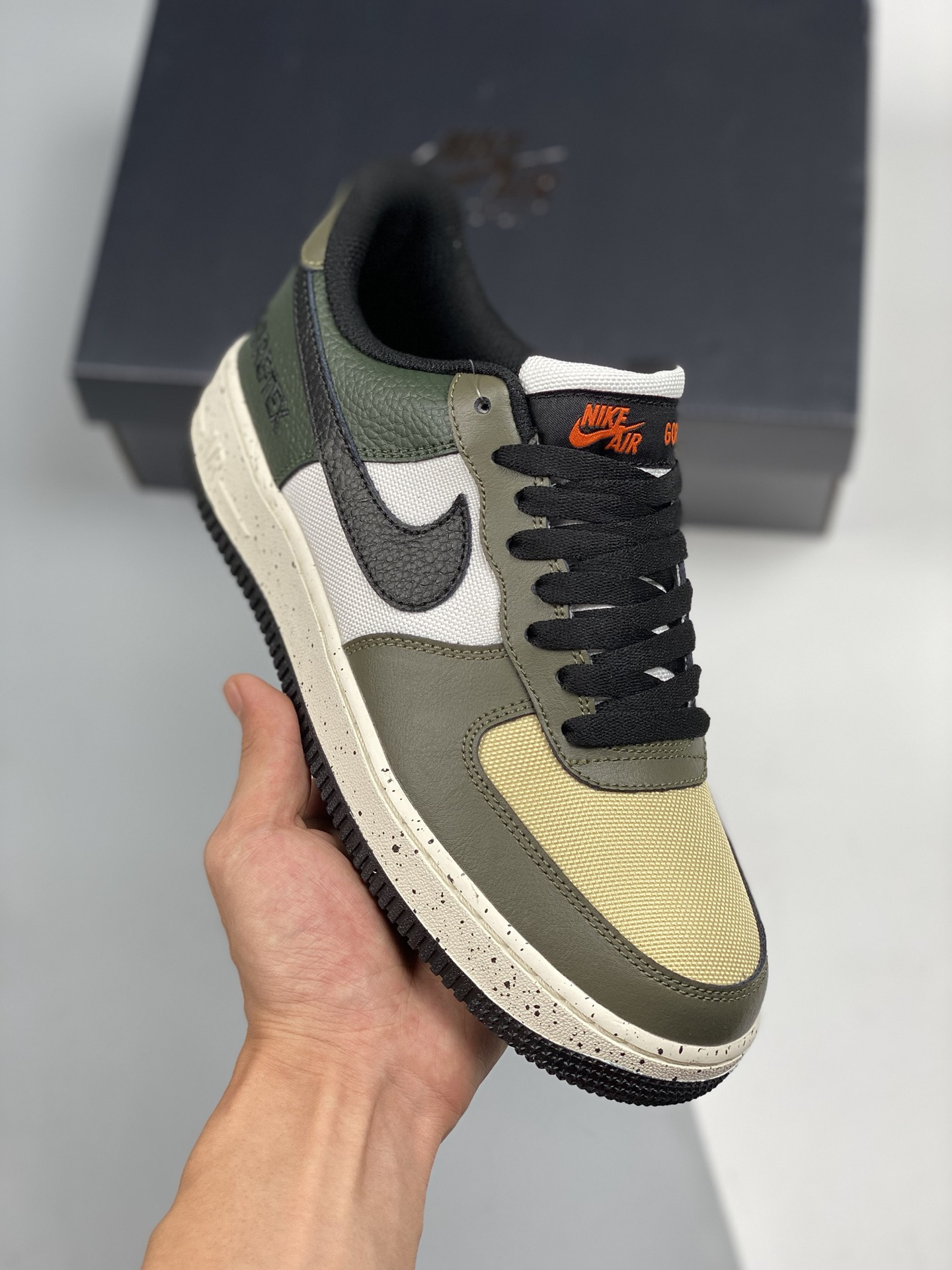 Nike Air Force 1 Gore-Tex Verde Militar Combinado 空军一号低帮休闲板鞋 原厂皮料 原楦原纸板 纯正版型 高清洁度 内置全掌气垫 货号：DM6435-222 Size：36 36.5 37.…