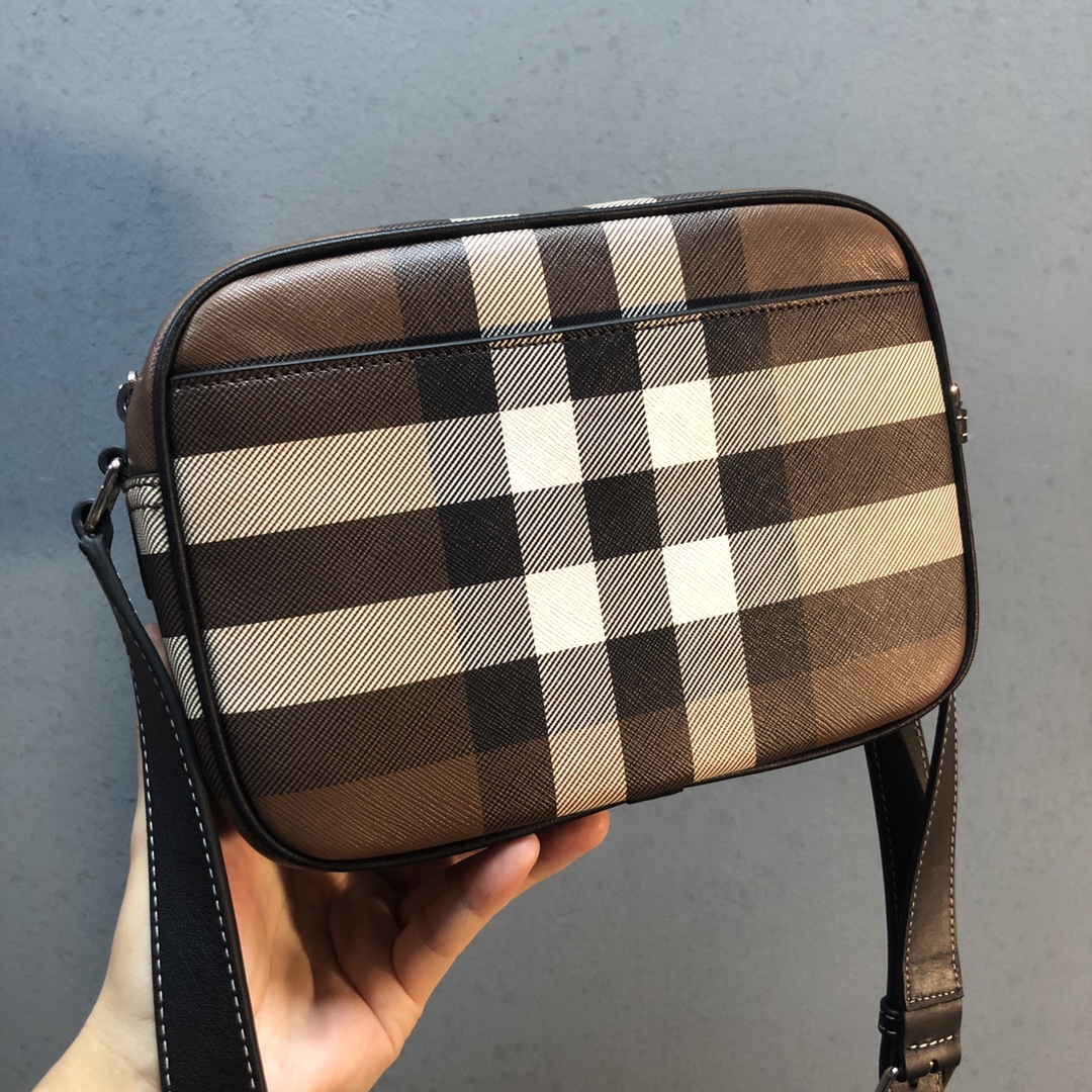 Burberry Excellent delivery Baby, please close your eyes and enter. Plaid color block plaid camera bag crossbody small square bag plaid with leat