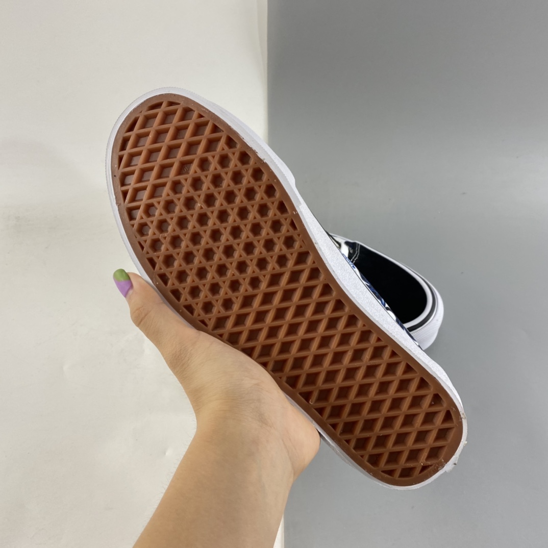 P150  Vans Old Skool 范斯官方蓝色花朵印花侧边条纹低帮板鞋 VN0A7Q2JY6Z