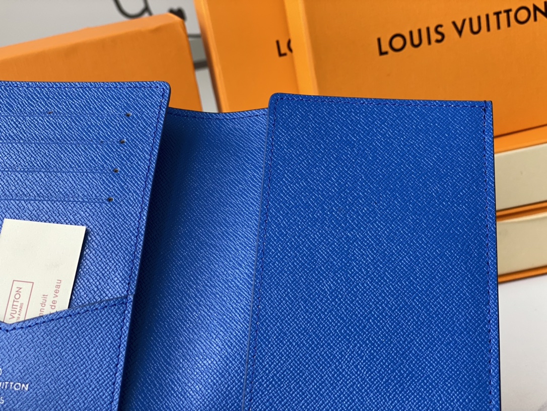 Close-up of the leather's texture