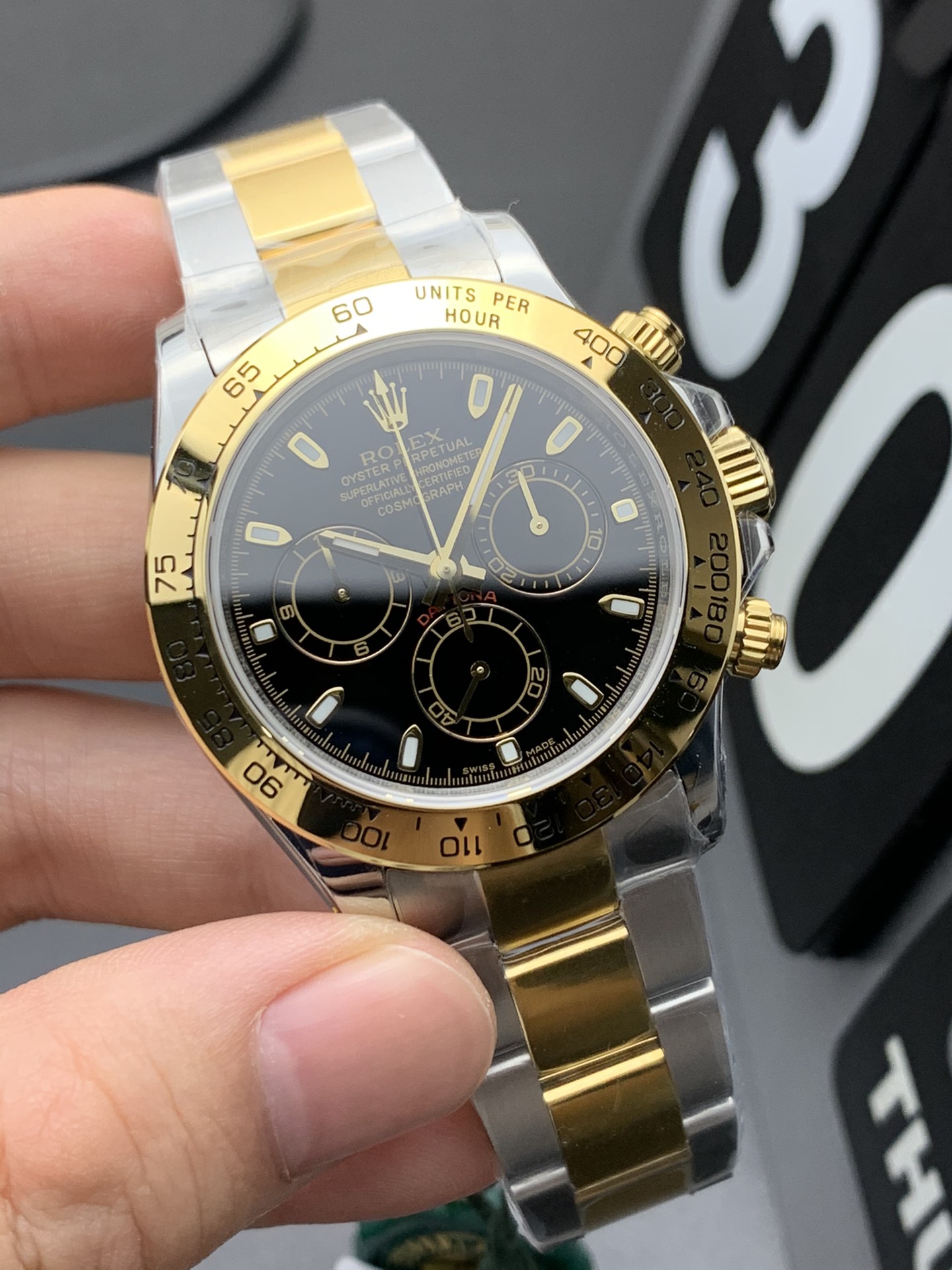 Rolex 13.2间金迪通拿