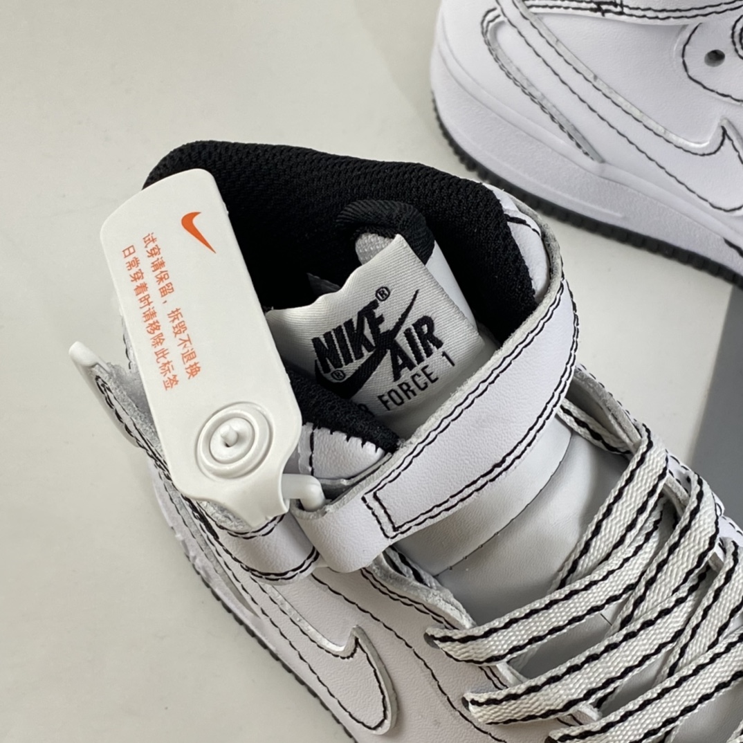 P240  NIKE Air Force 1’07 Mid 空军一号中帮休闲运动板鞋 CV1724-104
