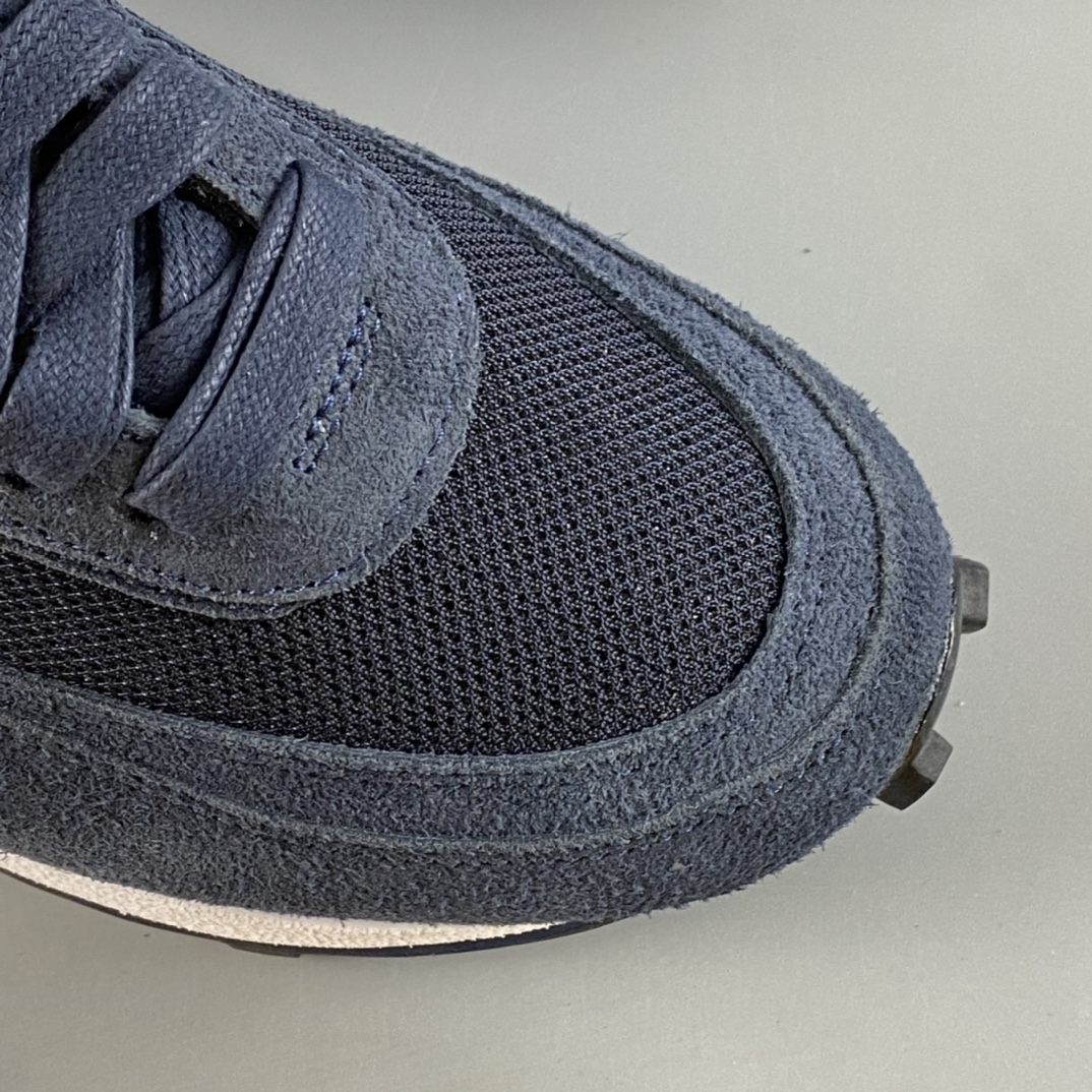 P200 Fragment Design x Sacai x NIKE LDWaffle 联名重叠慢跑鞋 DH2684-400