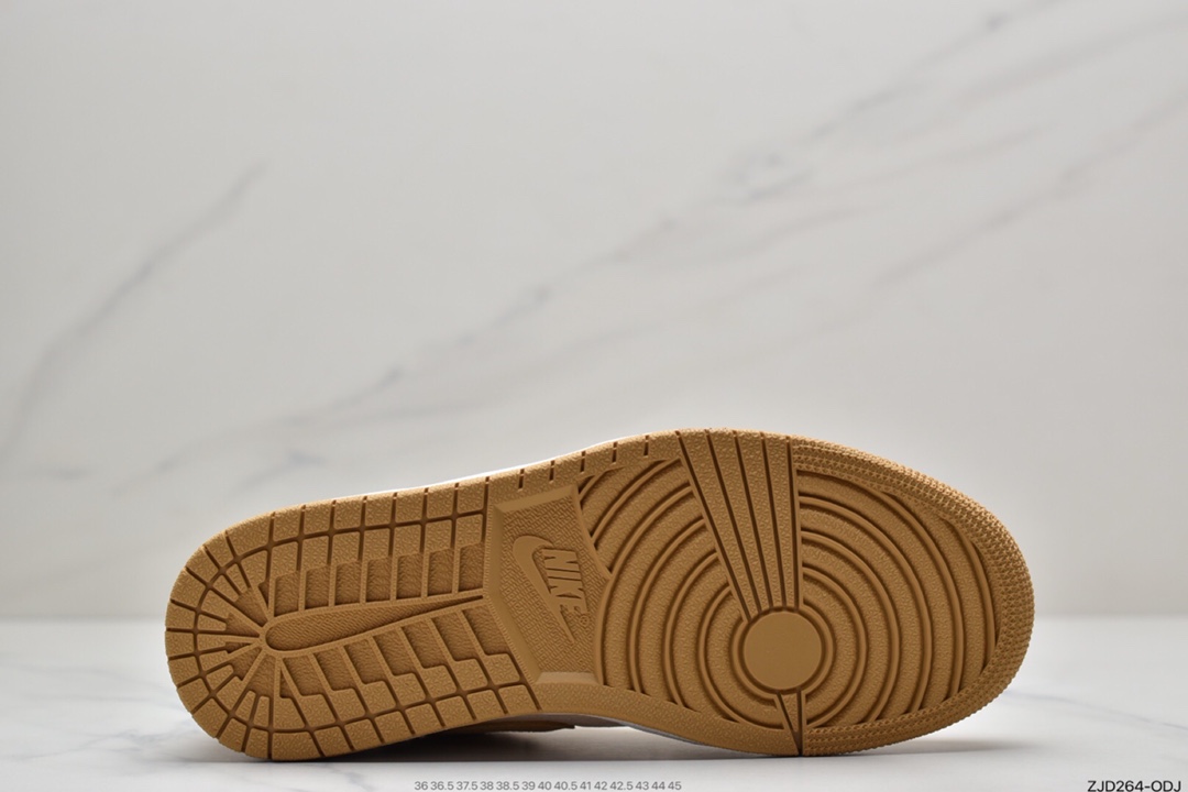 240 Air Jordan 1 Low AJ1乔1低帮休闲板鞋 DM0095-106