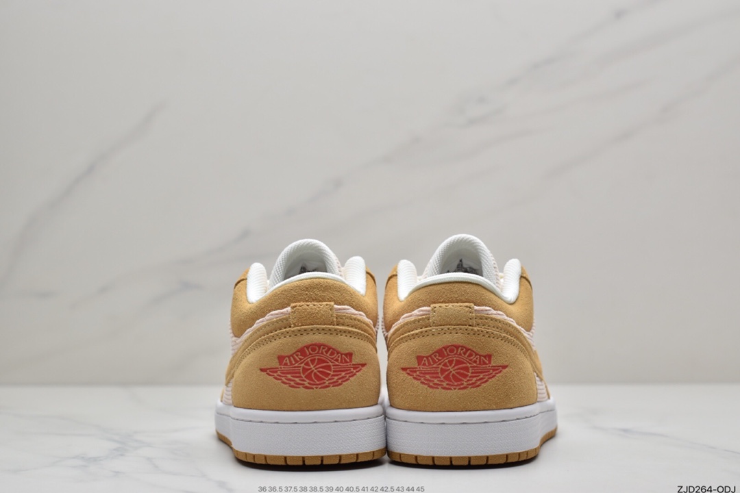 240 Air Jordan 1 Low AJ1乔1低帮休闲板鞋 DM0095-106