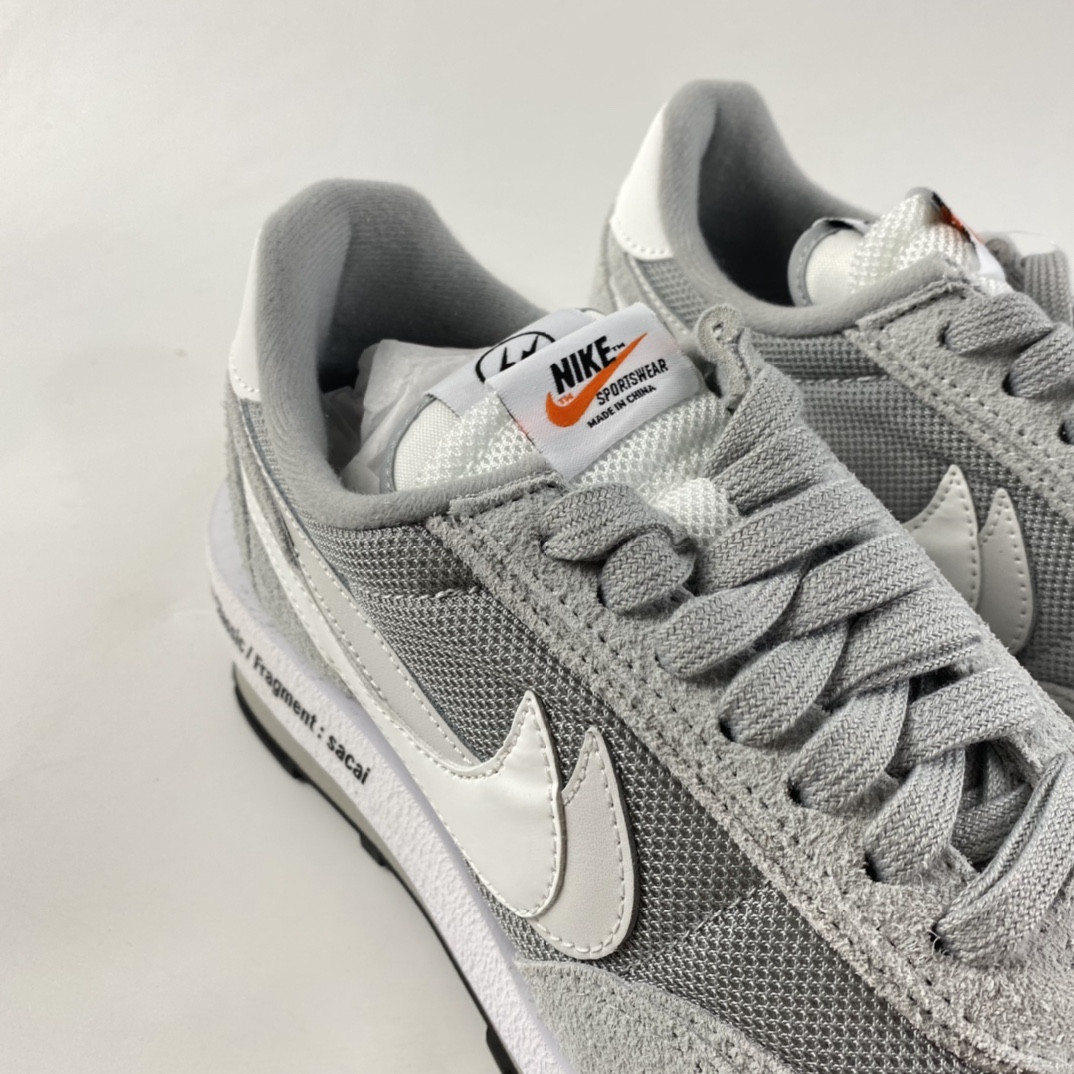 P200 Fragment Design x Sacai x NIKE LDWaffle 联名慢跑鞋 DH2684-001-莆田鞋,莆田鞋货源,高仿鞋,高仿鞋货源,安福档口,莆田高仿鞋,莆田鞋批发,高仿鞋批发,莆田高仿运动鞋,高仿运动鞋,莆田运动鞋 P200 Fragment Design x Sacai x NIKE LDWaffle 联名慢跑鞋 DH2684-001