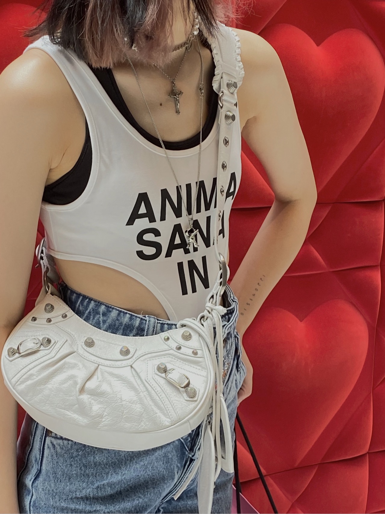 Balenciaga Le Cagole 26CM 抓皱牛皮月牙包 671309奶白色