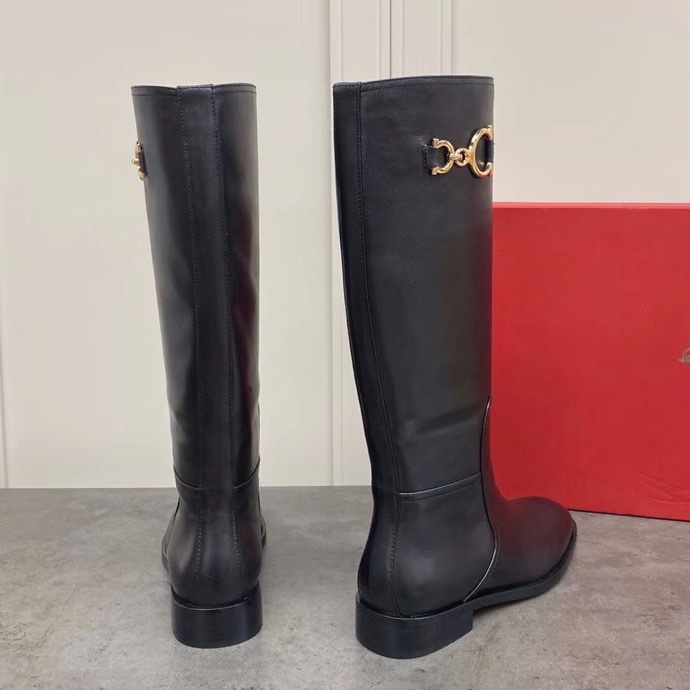 Salvatore Ferragamo Gancini Boots: Design, Materials, and Price Summary - 图片 6