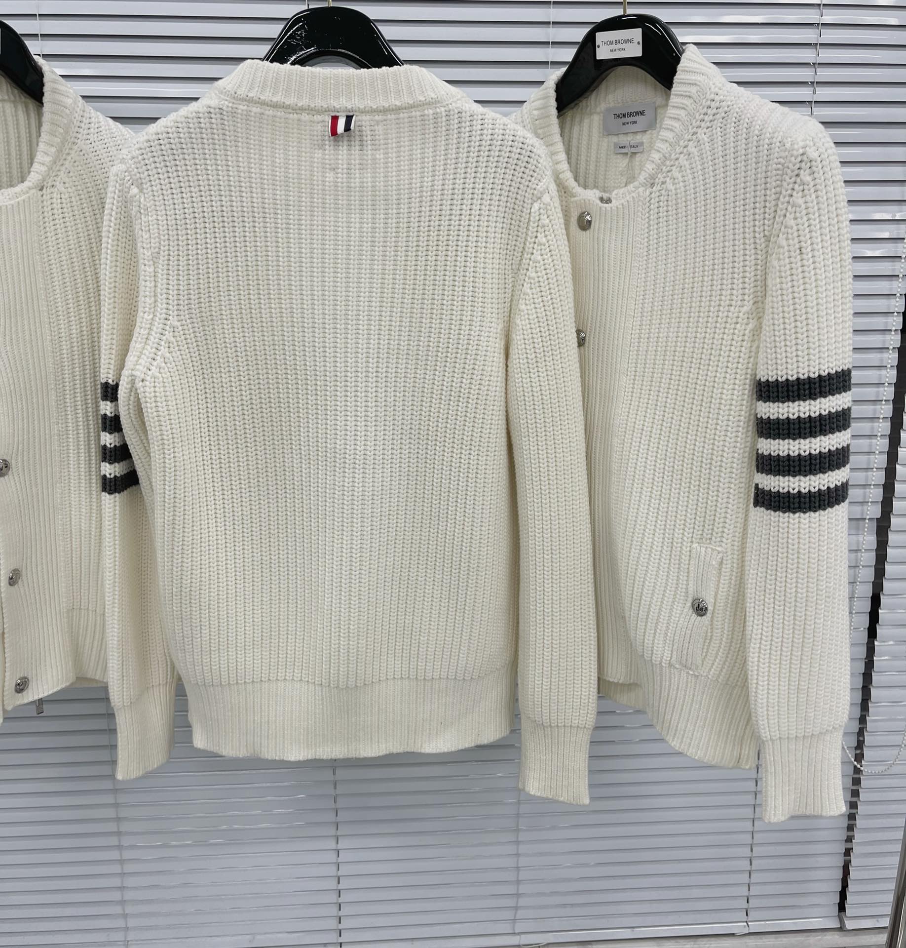 톰브라운 남성 가디건 143049 Thom Browne Cardigan 상세 이미지 6