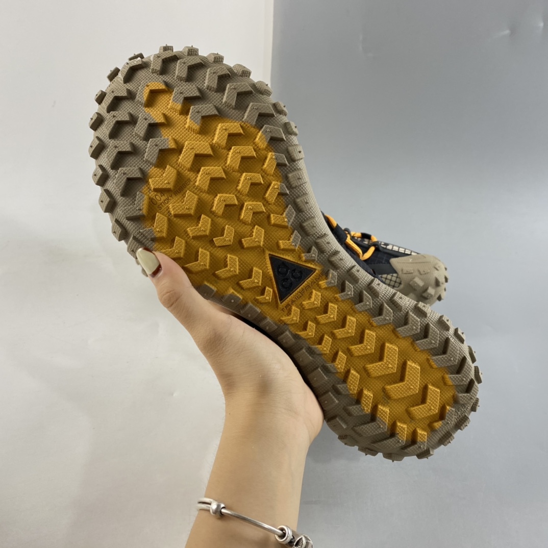 P240 NIKE ACG Mountain Fly Low“Fossil Stone” 缓震透气防滑跑步鞋 DA5424-200-莆田鞋,莆田鞋货源,高仿鞋,高仿鞋货源,安福档口,莆田高仿鞋,莆田鞋批发,高仿鞋批发,莆田高仿运动鞋,高仿运动鞋,莆田运动鞋 P240 NIKE ACG Mountain Fly Low“Fossil Stone” 缓震透气防滑跑步鞋 DA5424-200