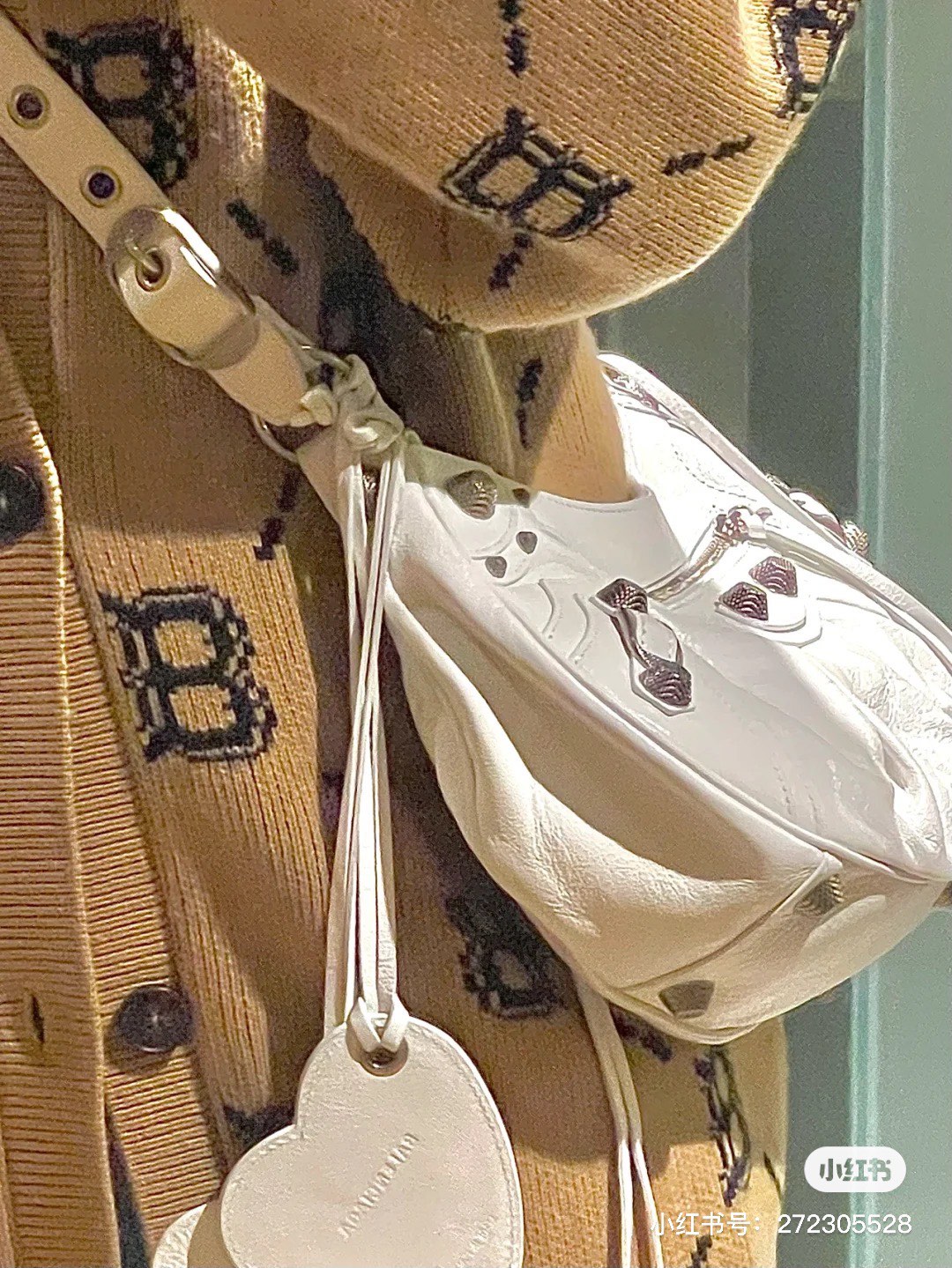 Balenciaga 秋冬新款 Le Cagole 33CM 月牙包 671307白色