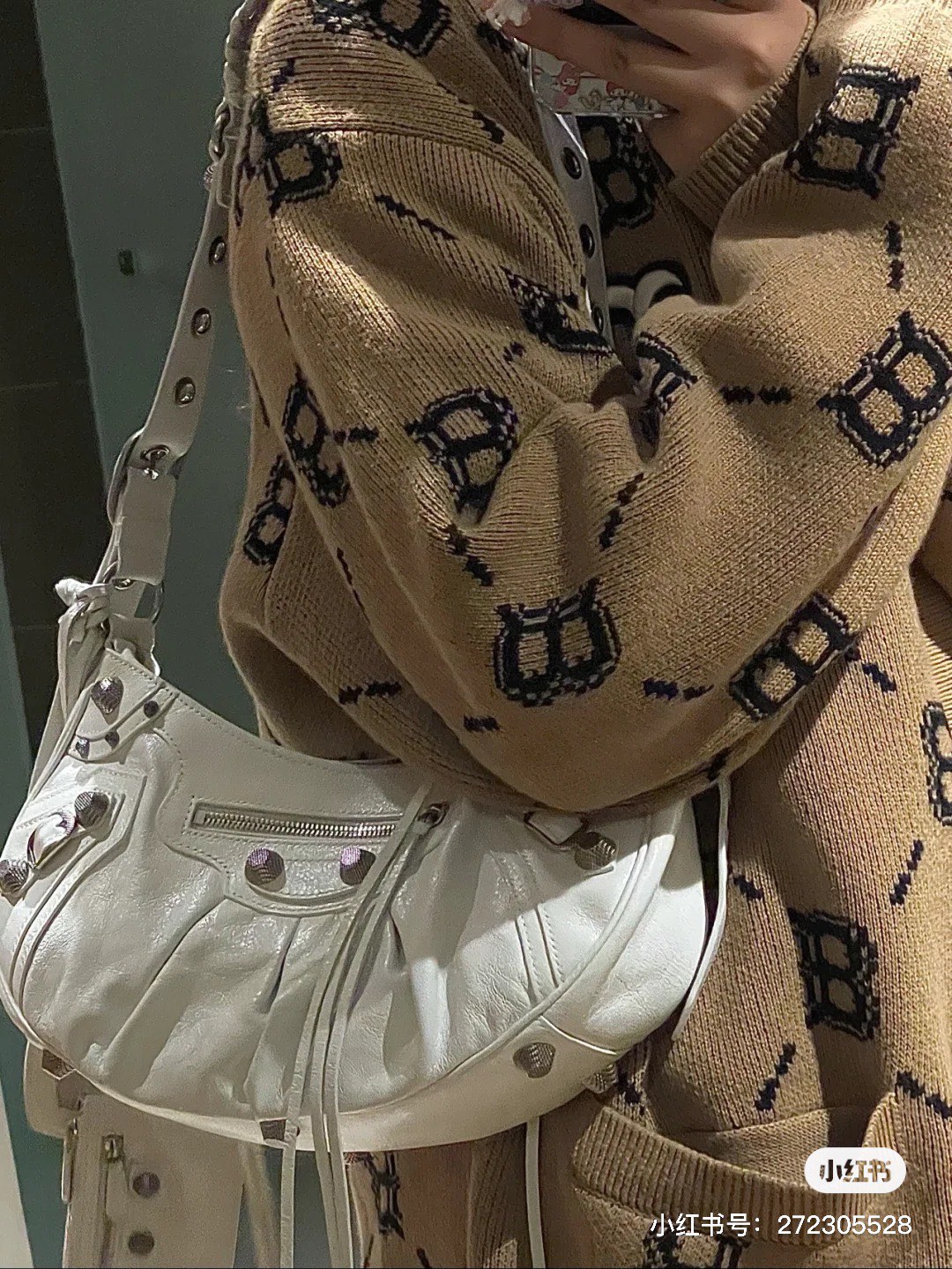 Balenciaga 秋冬新款 Le Cagole 33CM 月牙包 671307白色