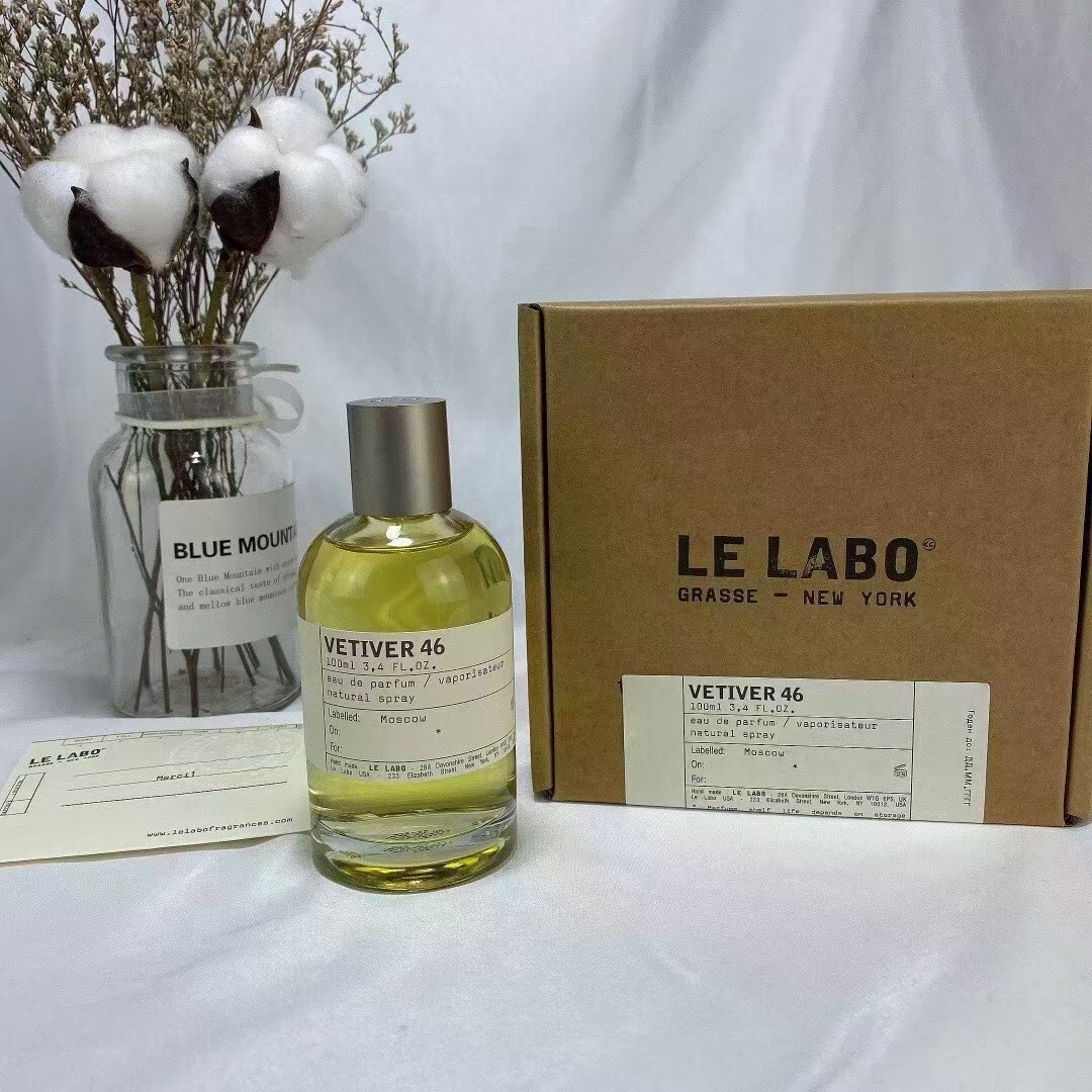 专柜版各💰80包邮
专柜版本，美国小众沙龙 Le Labo香水实验室香水100ml，现货10个味道。。10号东京，13号别样，19号浆果，22号香柠檬，24号广藿香，28号首尔，29号红茶，31号玫瑰，33号檀香木，39号鸢尾草，46号香根草。