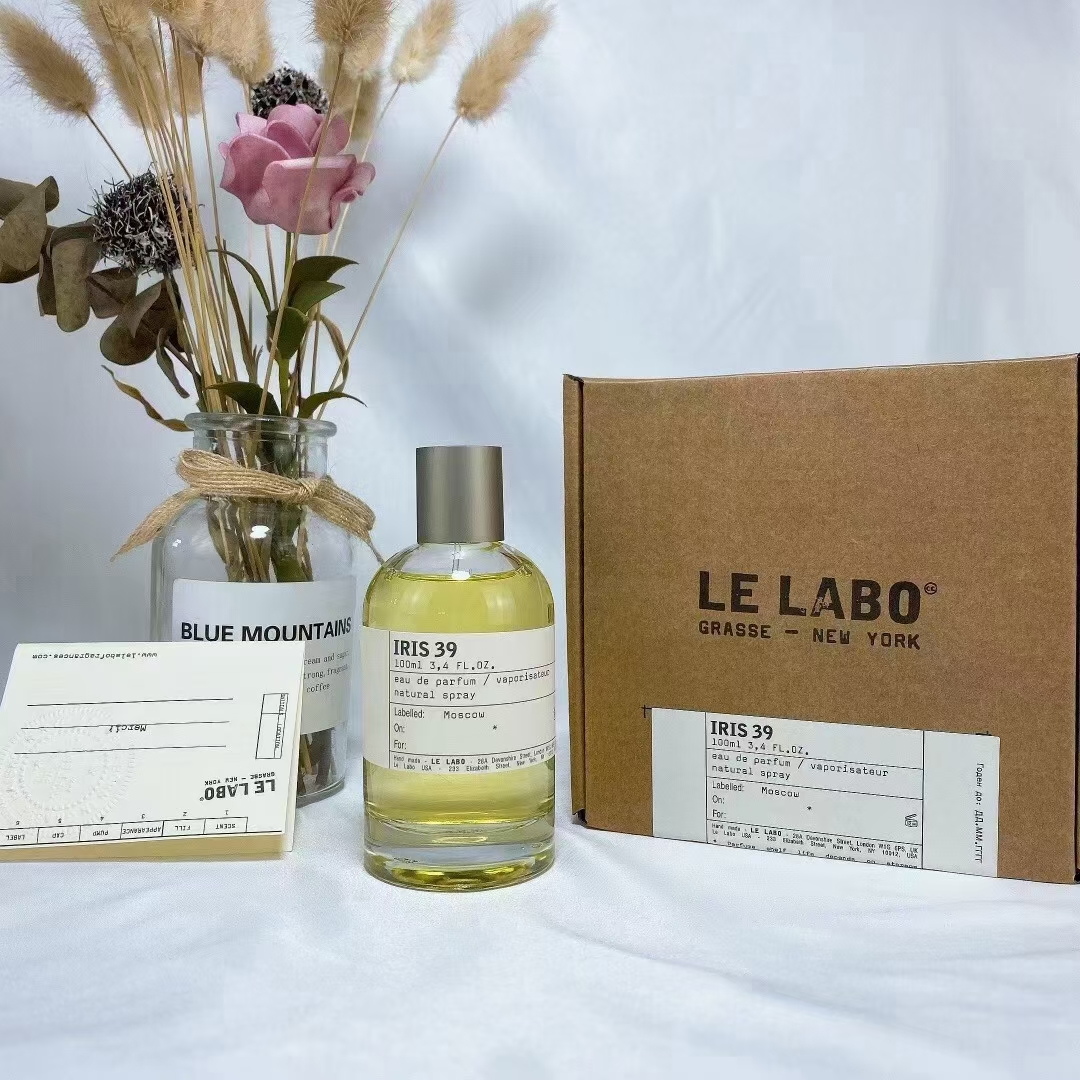专柜版各💰80包邮
专柜版本，美国小众沙龙 Le Labo香水实验室香水100ml，现货10个味道。。10号东京，13号别样，19号浆果，22号香柠檬，24号广藿香，28号首尔，29号红茶，31号玫瑰，33号檀香木，39号鸢尾草，46号香根草。