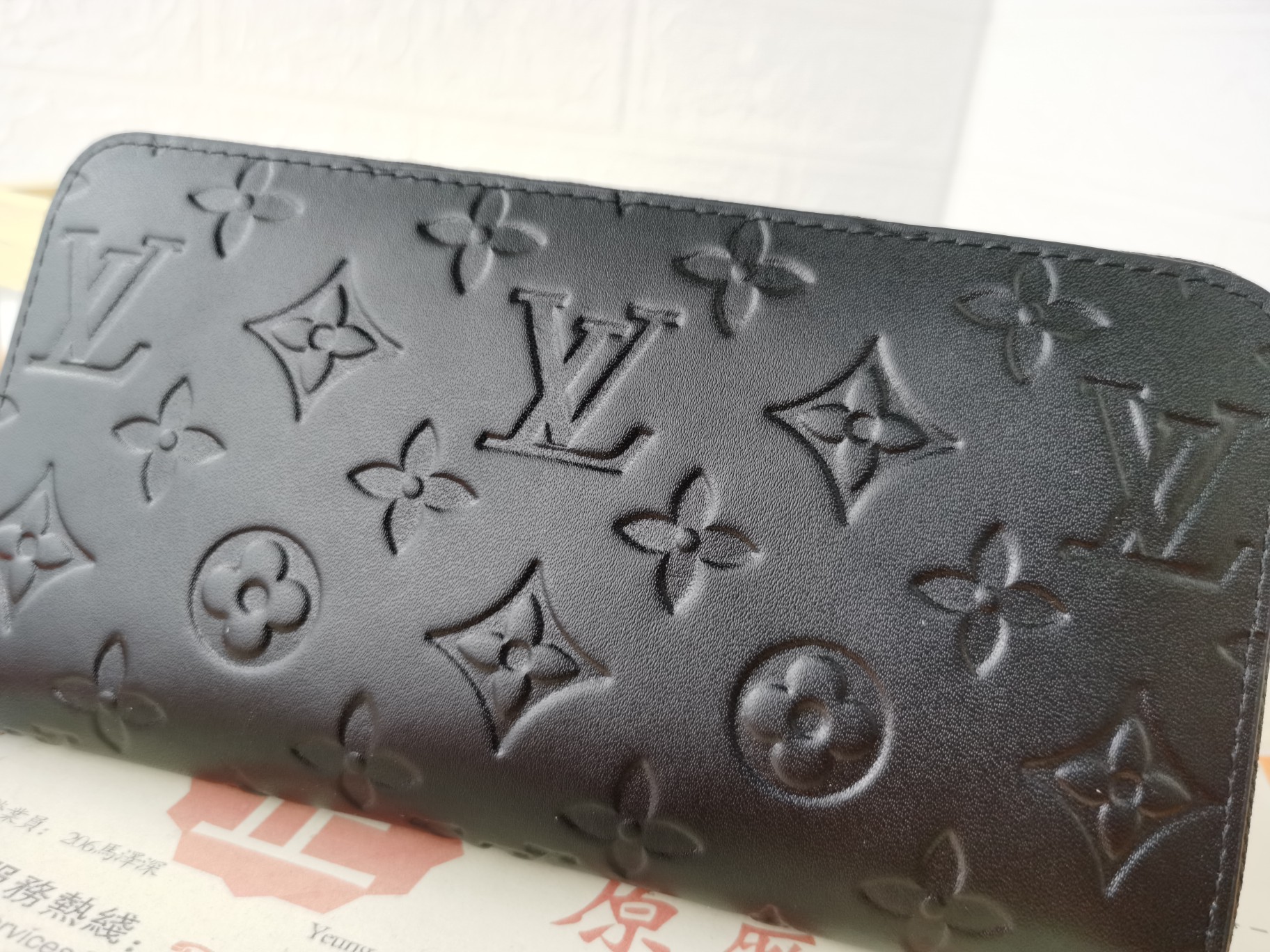 モノグラム帆布ラウンドファスナー財布 M60017 - 実用的なデザイン