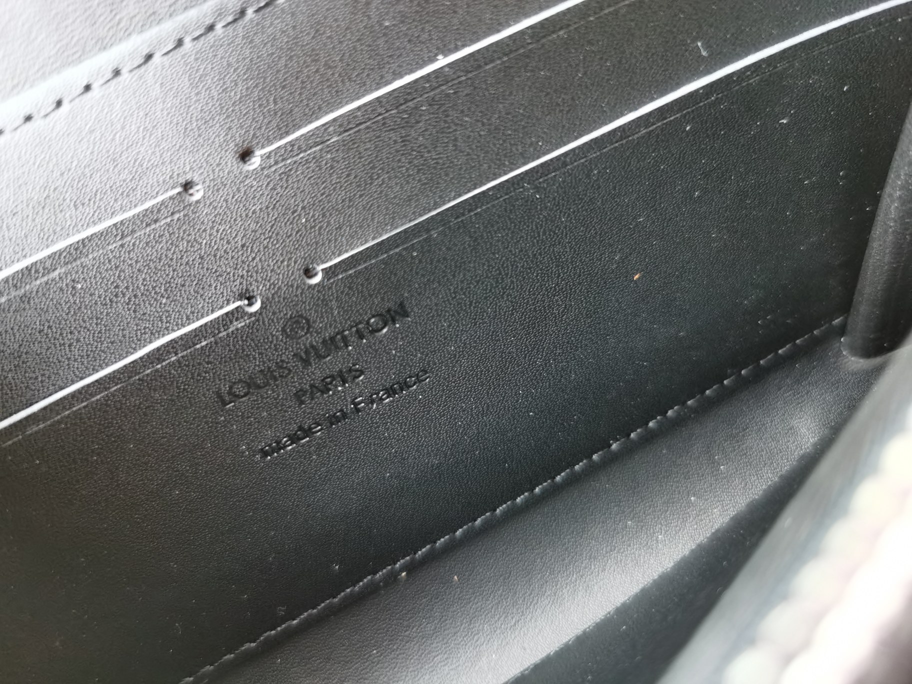 モノグラム帆布ラウンドファスナー財布 M60017 - 実用的なデザイン