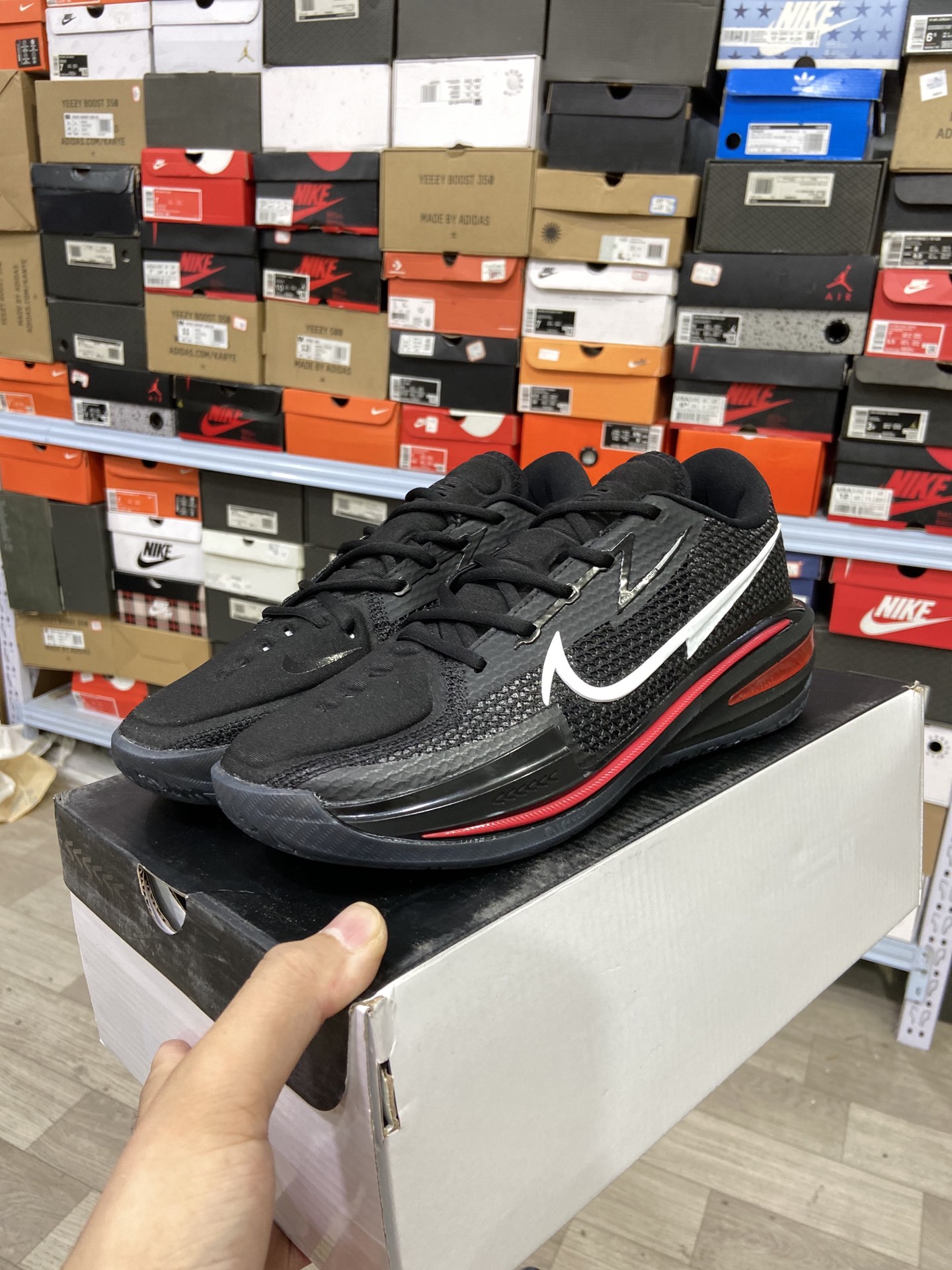 240 耐克Nike Air Zoom G.T.Cut G.T. Cut专为力求在场上大展身手的篮球运动员CZ0176-003
