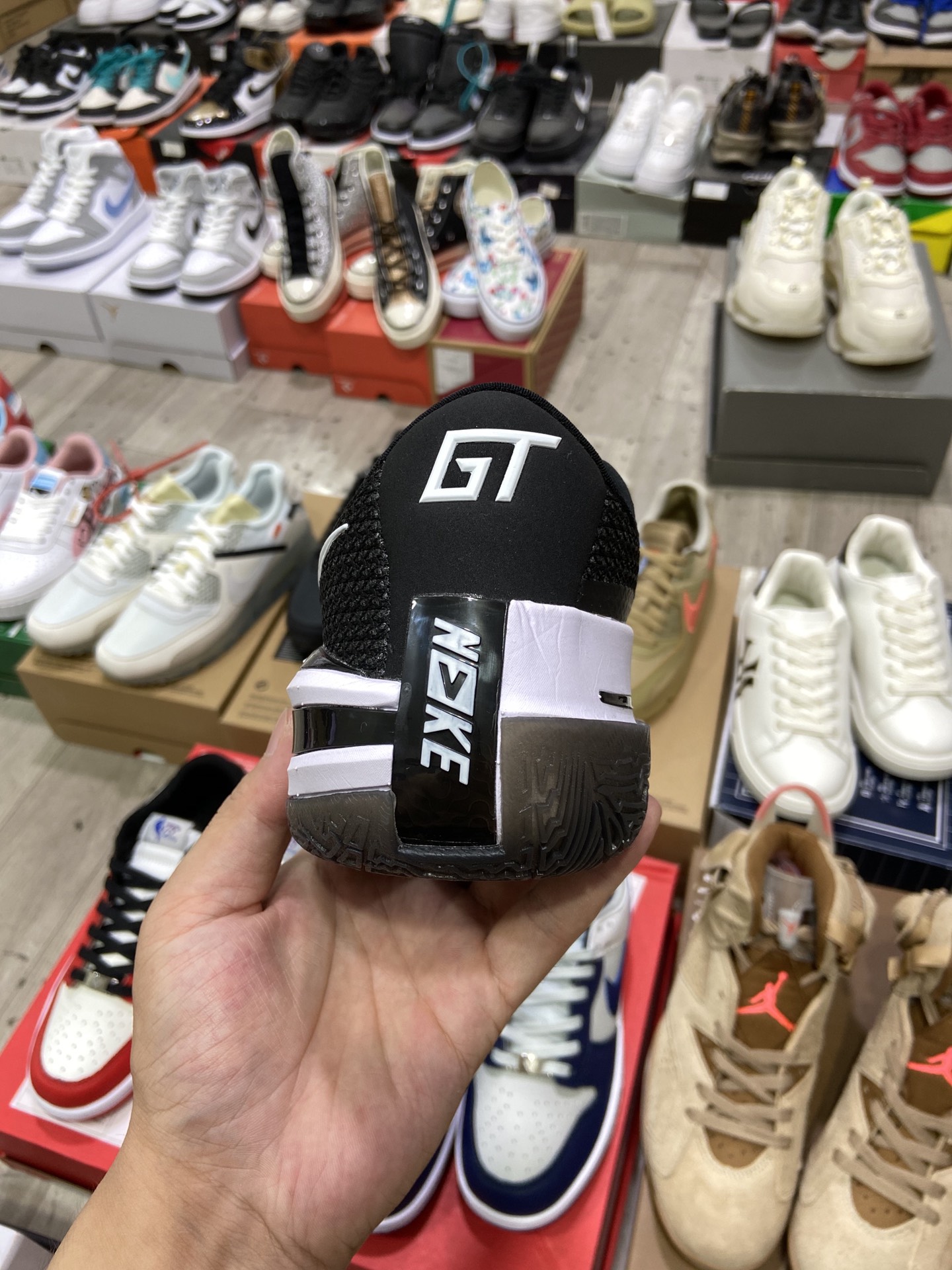 240 耐克Nike Air Zoom G.T.Cut大展身手的篮球运动员打造CZ0176-002
