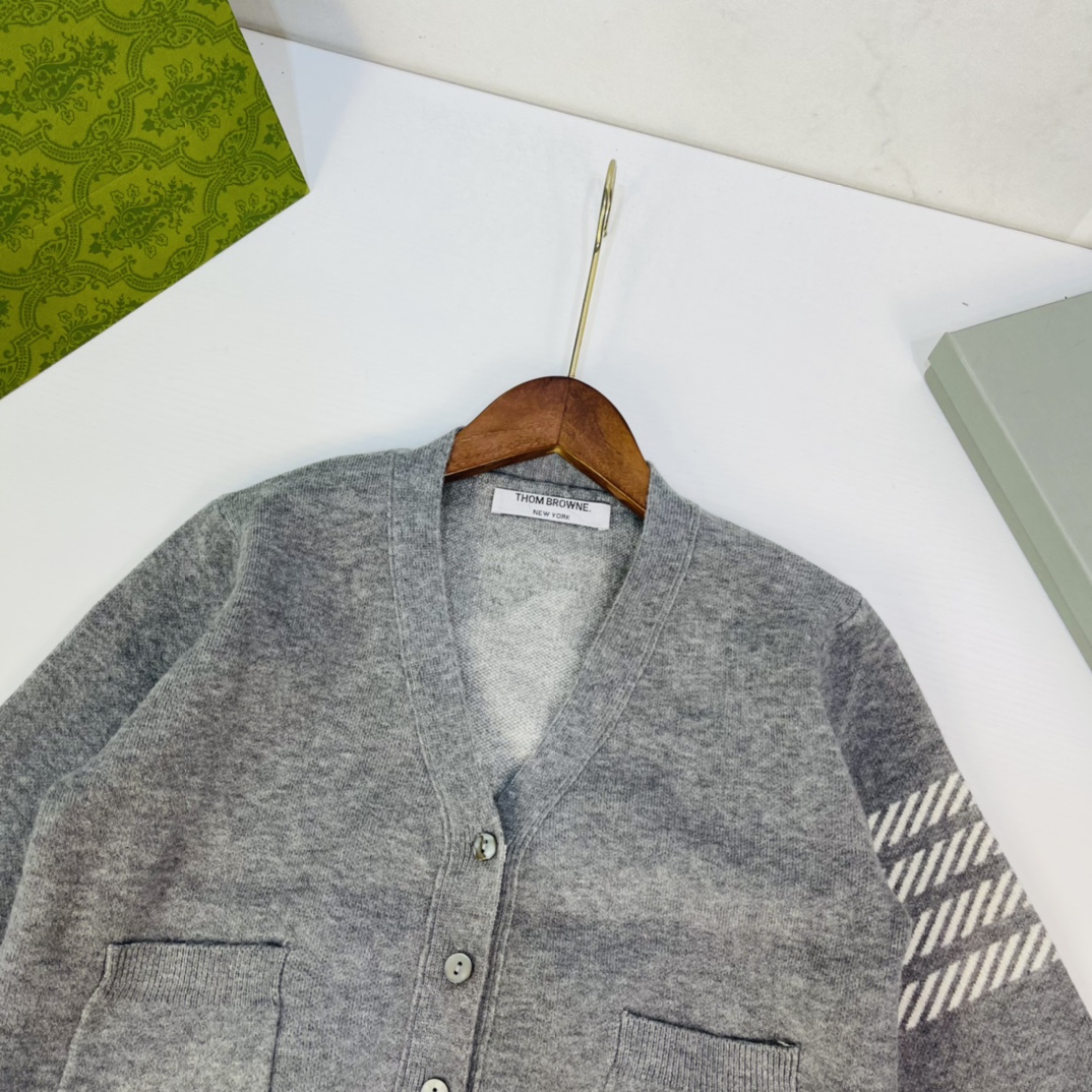 Cozy Home with Classic TB Style: THO* BROWNE SM RONNEY Fashion Collection Summary - 图片 4