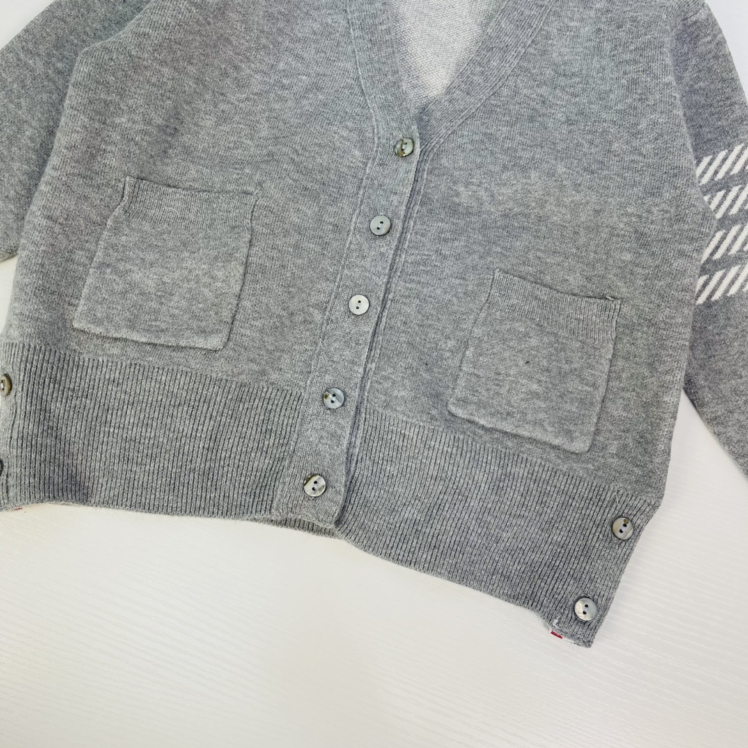 Cozy Home with Classic TB Style: THO* BROWNE SM RONNEY Fashion Collection Summary - 图片 5