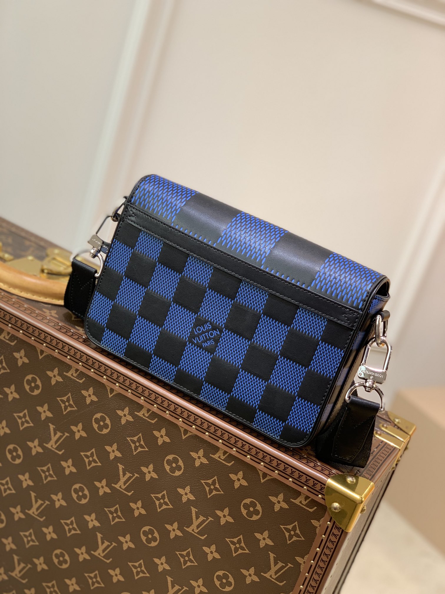 Louis Vuitton LV Studio 邮差包 N50037