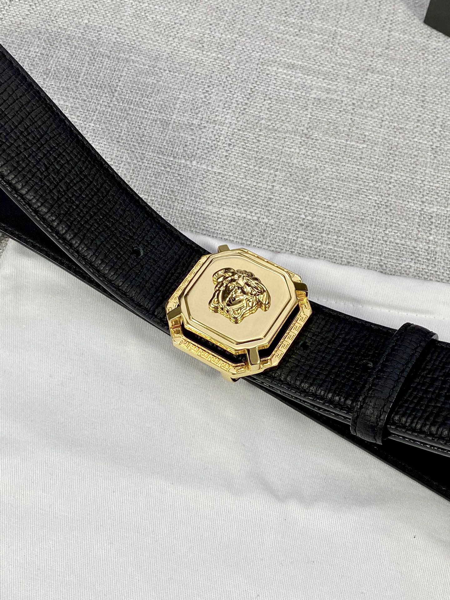 宽度4.0cm VERSACE(范思哲)采用进口万象纹牛皮-Top High Quatity Cheap Sneakers Fashion Clothing Clothes Bags handbags Shoes of all Brand wholesale With The best Quality And Beautiful Price from China Factory Chinese suppliers wholesaler seller 宽度4.0cm VERSACE(范思哲)采用进口万象纹牛皮