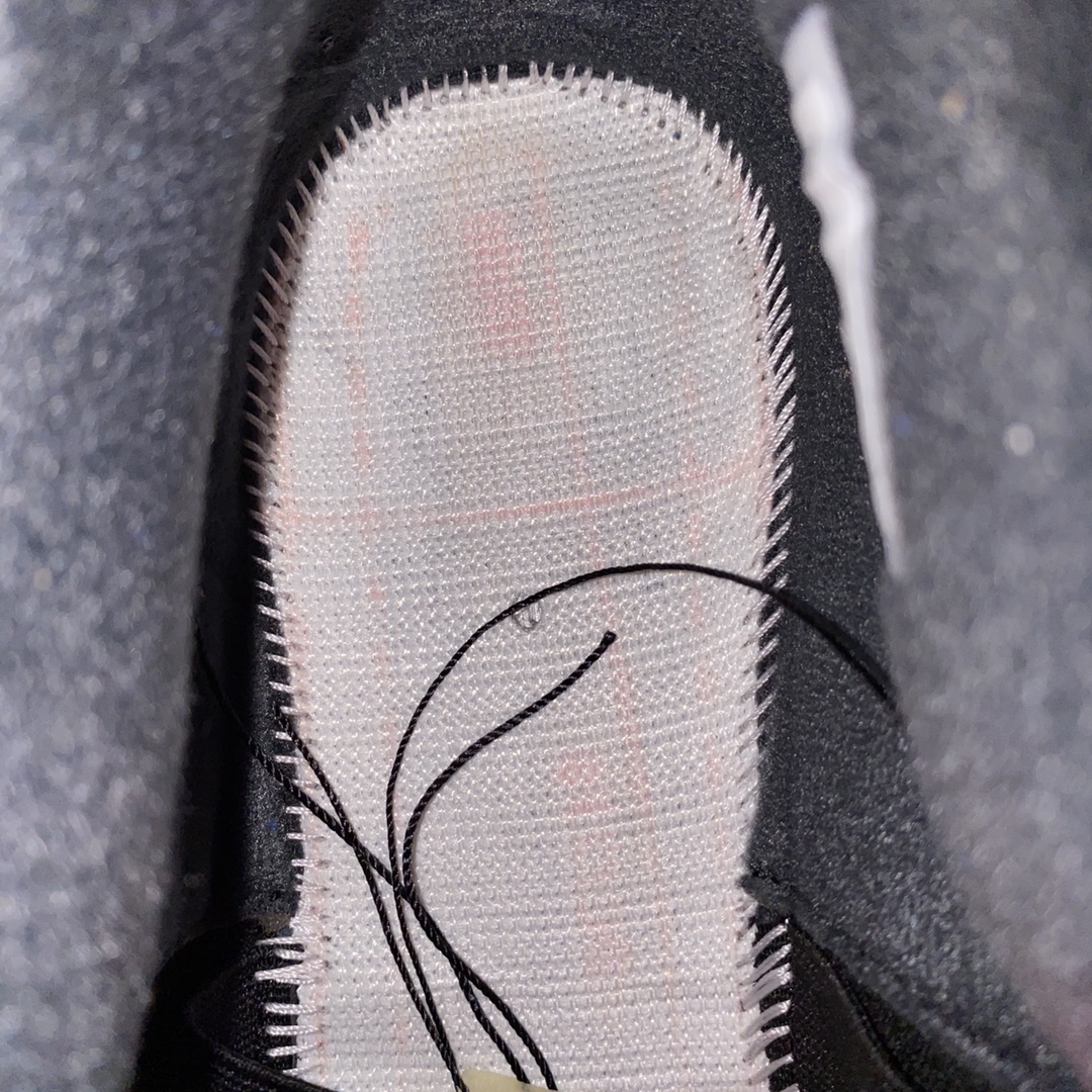 ♨️东莞裁片版本 2026年开年重磅福利特价！aj4黑红雷电 40.5-48.5齐 售前 售后三包到底，