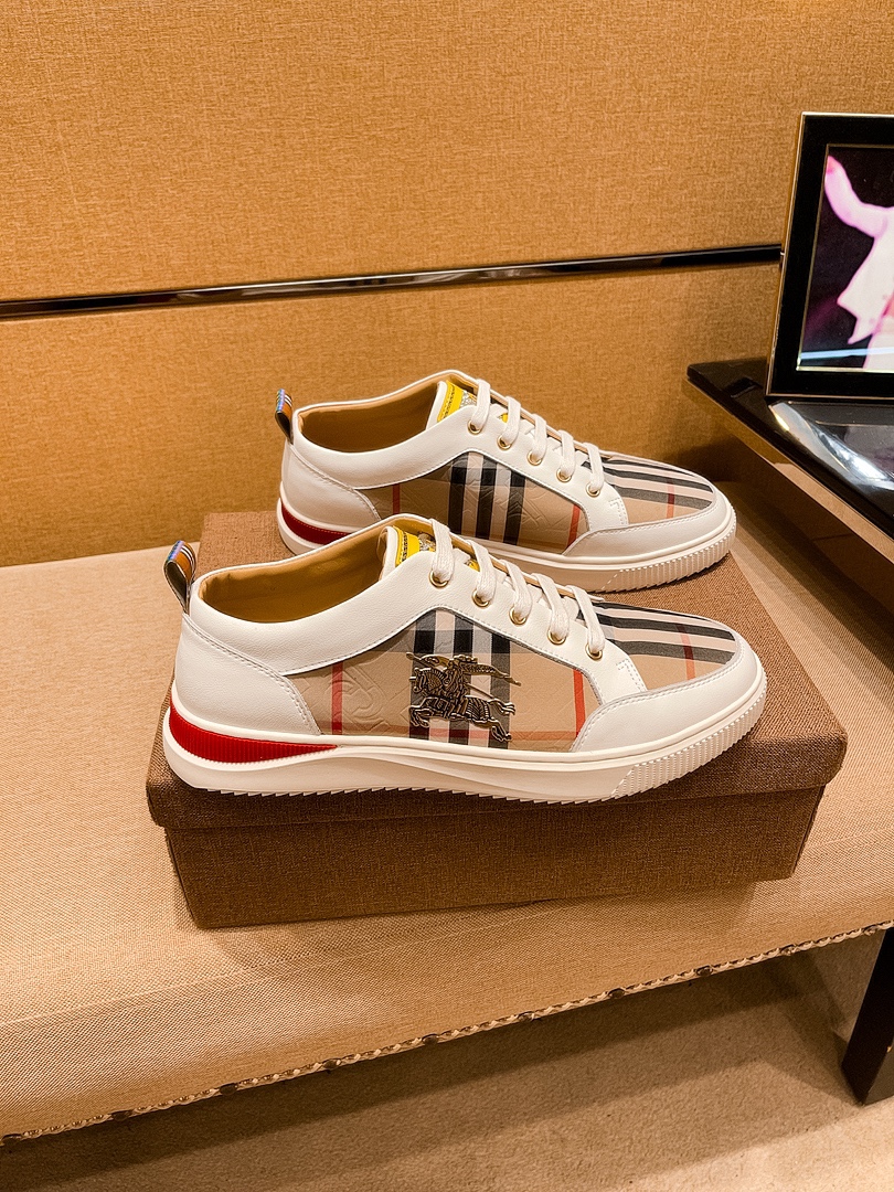 I5  Burberry 巴宝莉 男鞋高端品牌 官网1：1最新力作：鞋面采用意大利进口头层牛皮搭配舒适透气内里➕原版防滑耐磨大底制作 ，让行走更加便捷舒适，惊世之作，与官方的质量相比美的1：1复刻[色]打造时尚个性衬托你的与众不同潮男必备!经典