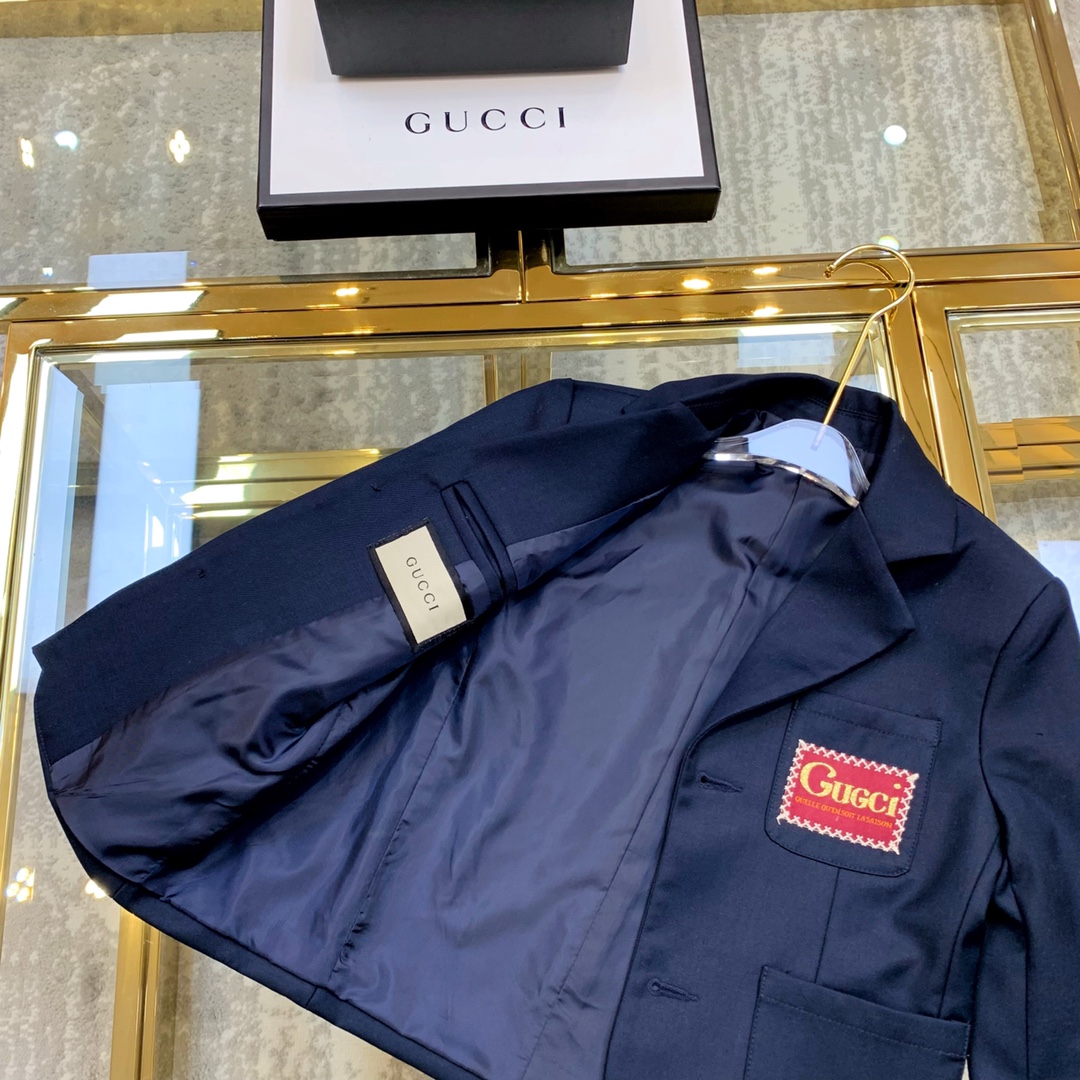 Áo khoác nam Gucci màu đen họa tiết ong logo nổi ANGC23131 siêu cấp like  auth 99% - HOANG NGUYEN STORE™