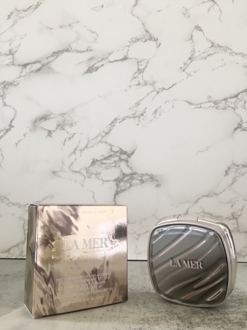 La Mer The Luminous Lifting Cushion Foundation SPF 20 - Limited Edition 1 La Mer The Luminous Lifting Cushion Foundation SPF 20 - Limited Edition