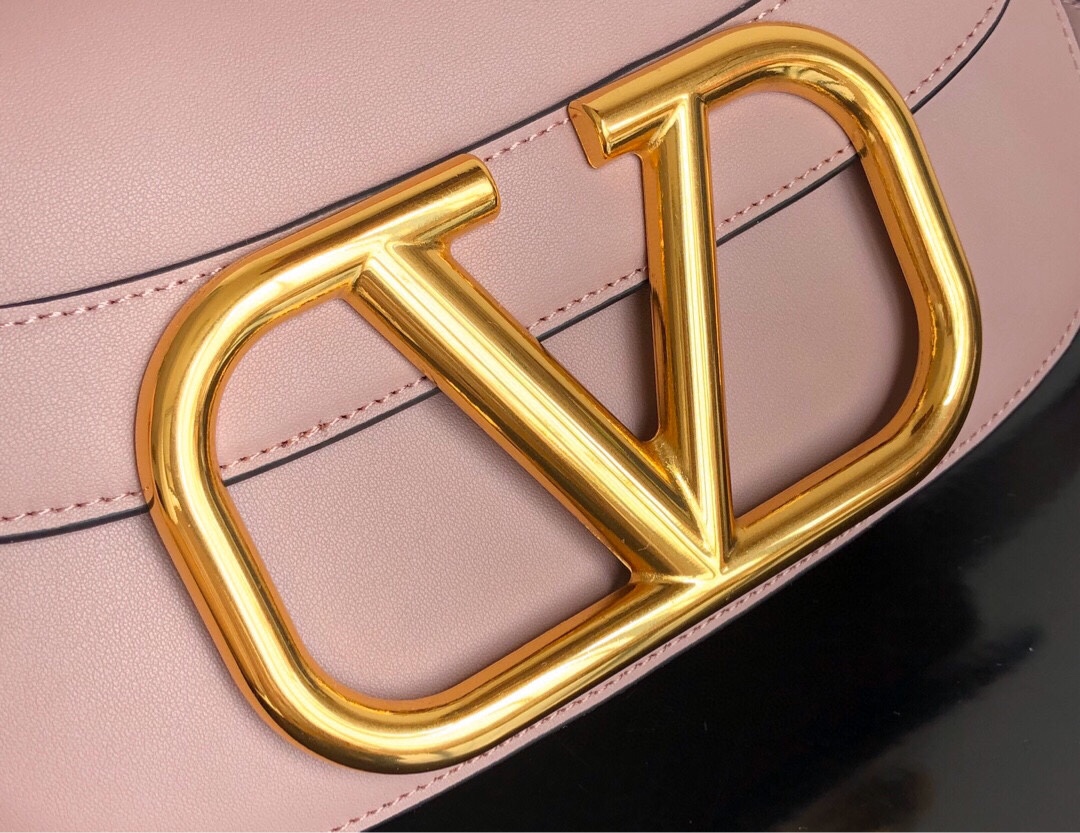 大号20136#Valentino2021 早春走秀款Valentino Garavani MAXI 2