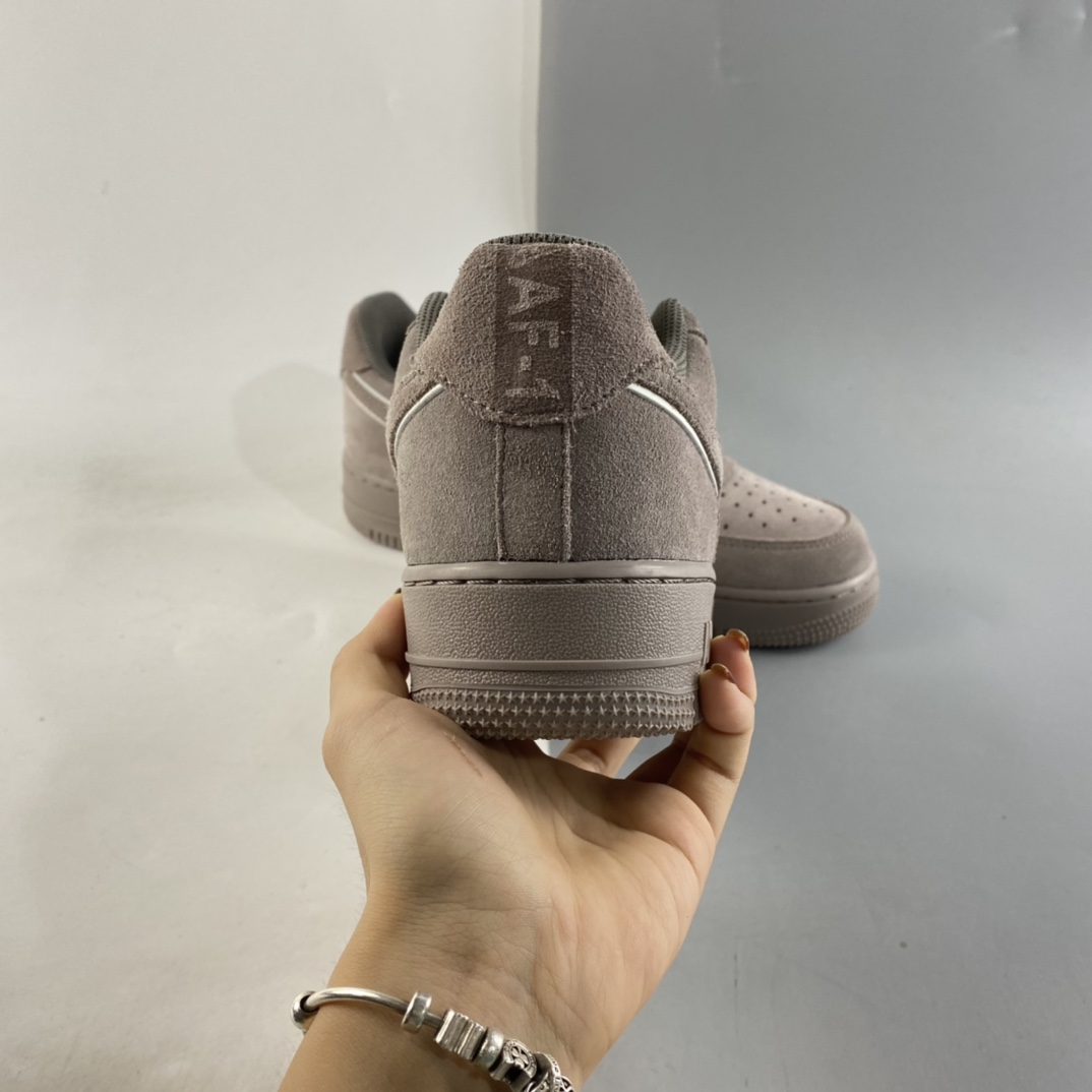 P200  NIKE Air Force 1’07 Low 空军一号低帮休闲板鞋 AA1117-201