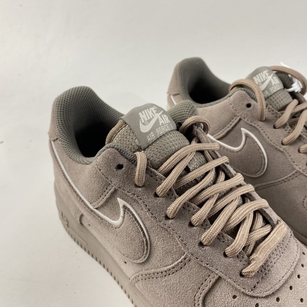 P200  NIKE Air Force 1’07 Low 空军一号低帮休闲板鞋 AA1117-201
