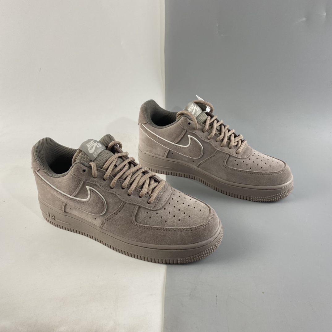 P200  NIKE Air Force 1’07 Low 空军一号低帮休闲板鞋 AA1117-201