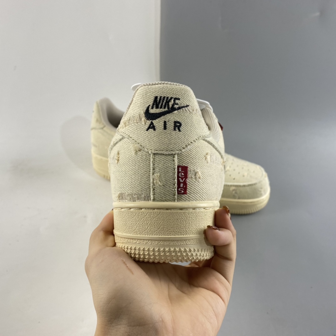 P220  NIKE Air Force 1 Low Levi’s 李维斯联名鞋 315122-112