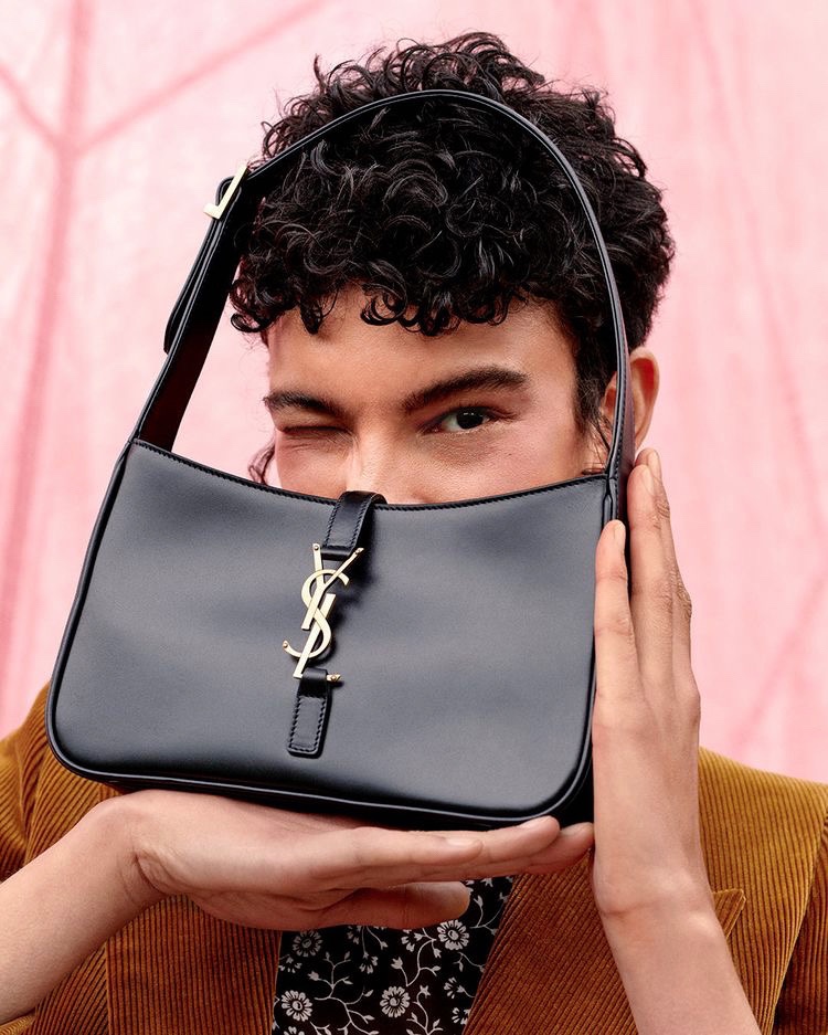 Saint laurent Ysl LE 5 À 7 平纹腋下包 657228黑色