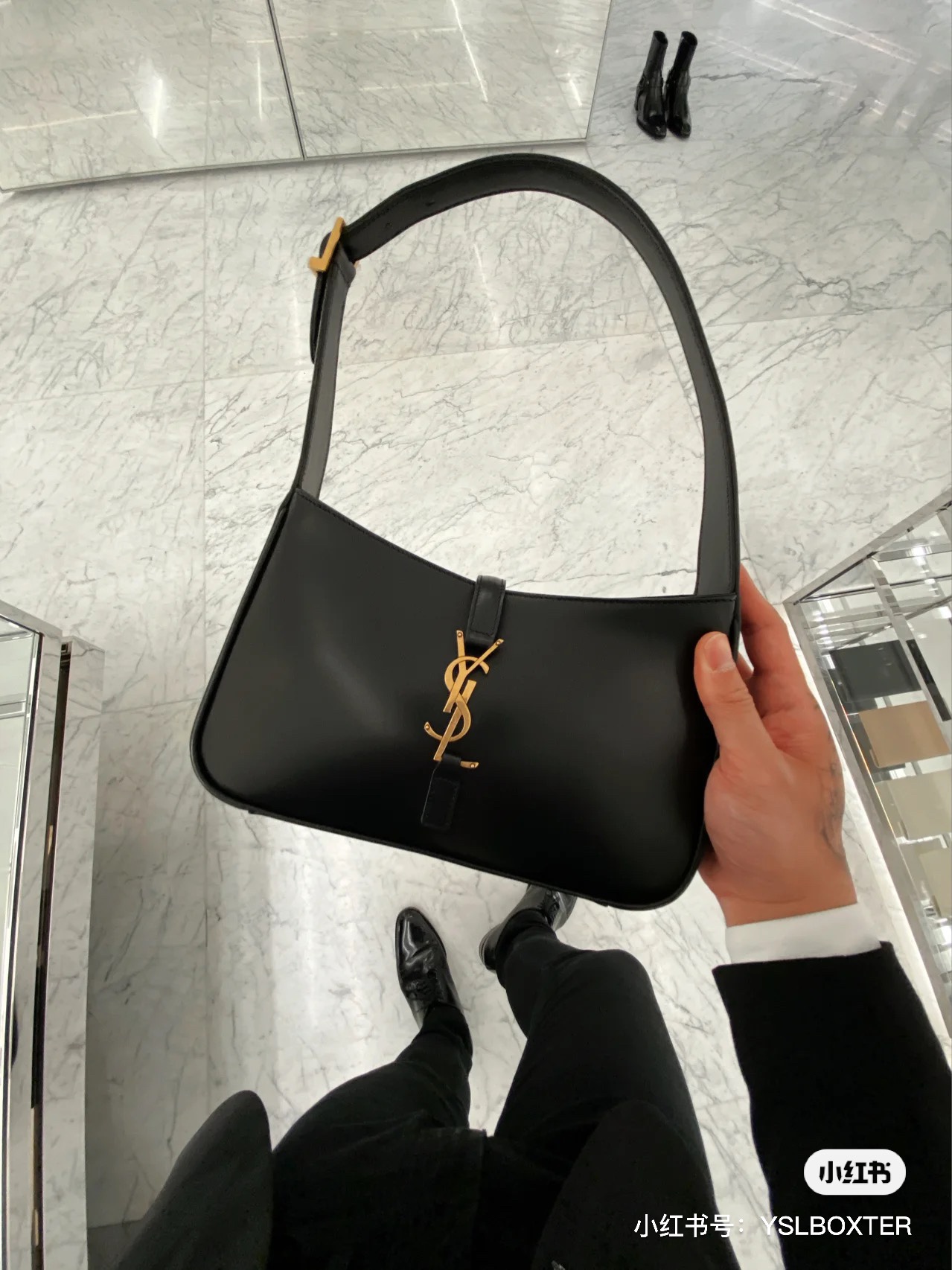 Saint laurent Ysl LE 5 À 7 平纹腋下包 657228黑色