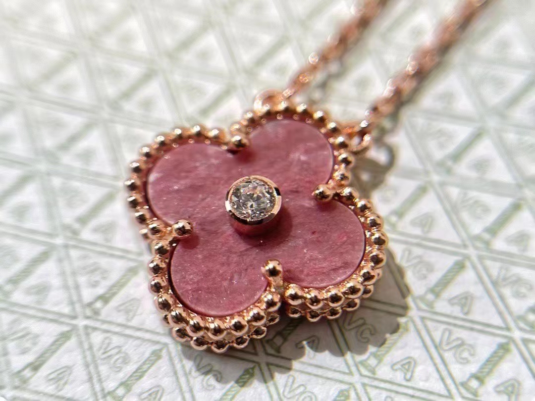 Van Cleef & Arpels VCA 2021圣诞限量版 蔷薇石项链