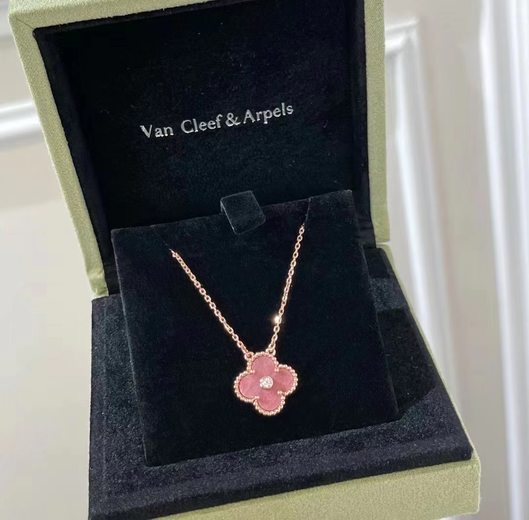 Van Cleef & Arpels VCA 2021圣诞限量版 蔷薇石项链