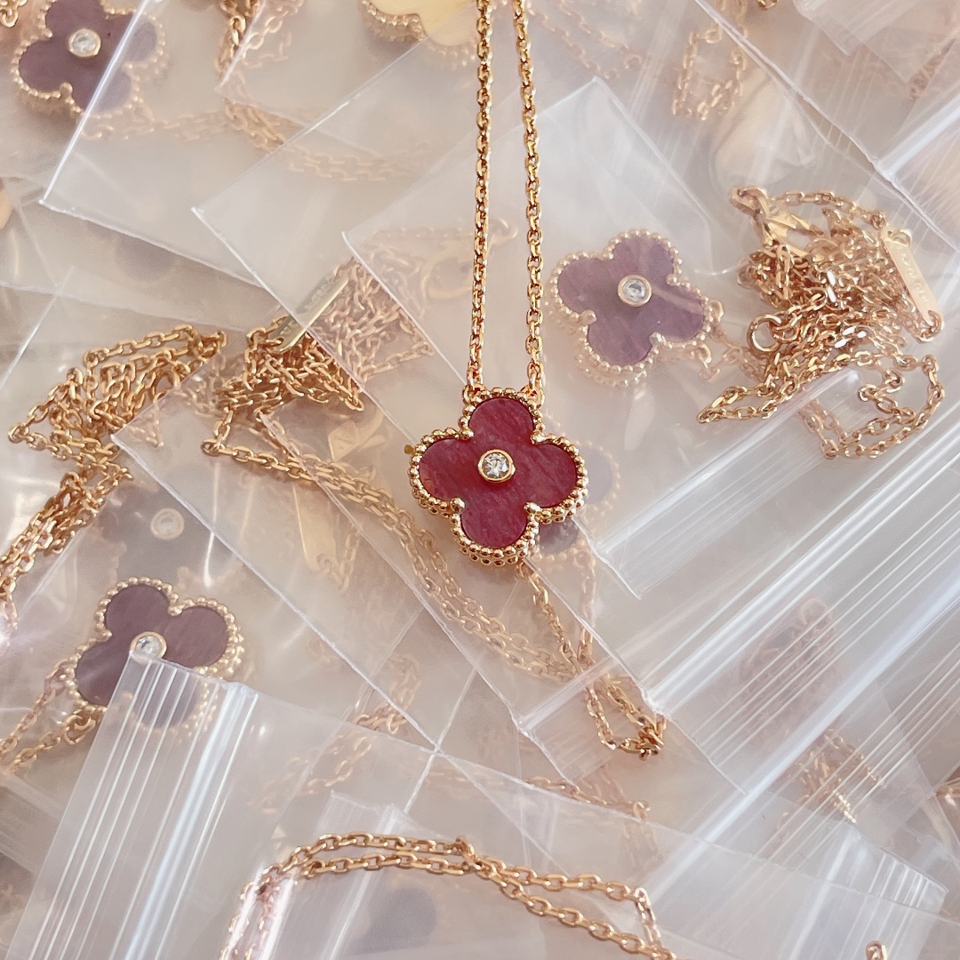 Van Cleef & Arpels VCA 2021圣诞 蔷薇石项链