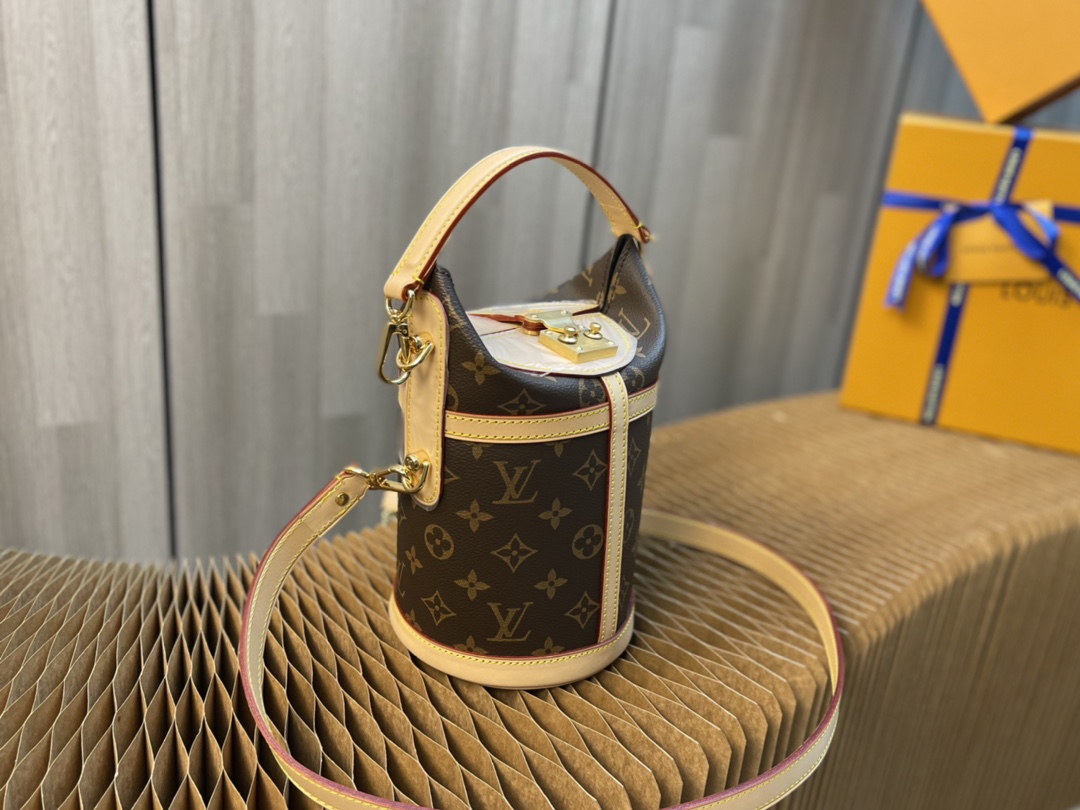 Sanduuqa Duffle LV | Shebag | Aan DHGATE ahayn | Louis Vuitton , Gucci , YSL , Baaldi Bag （2022 la cusbooneysiiyay） -Tayada ugu Wacan