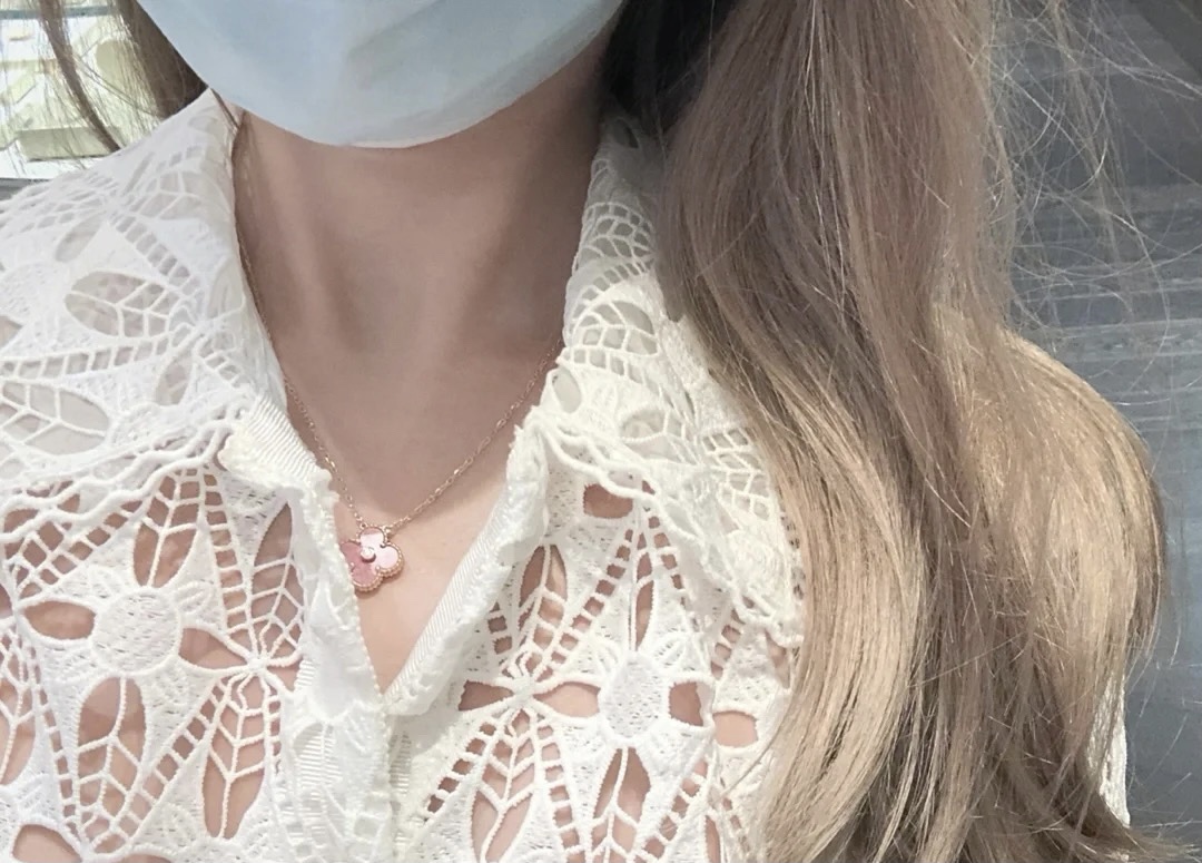 Van Cleef & Arpels VCA 2021圣诞限量版 蔷薇石项链