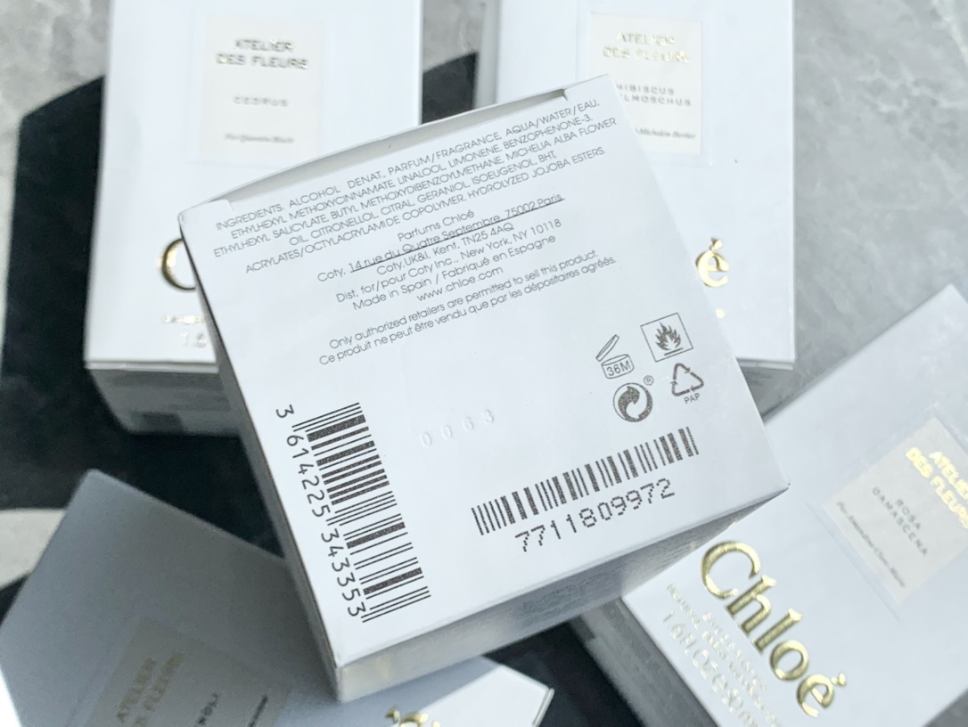 60💰原单品质
仙女香 chloe 蔻依🉑️新款仙境花园香水始于颜值，终于香调 浓香型，很持久
洗完澡手腕还继续散发淡淡的花香非常的🉑️
瓶身简约风,坠手的重感盖子是磨砂的,非常有质感
❤️atelier des fleurs 仙境香水一共5个味道基本上都是以花香为主
玫瑰: Rosa damascena 
木槿花: Hibiscus abelmoschus 
雪松: Cedrus 
橙花: Neroli 
木兰花: Magnolia Alba