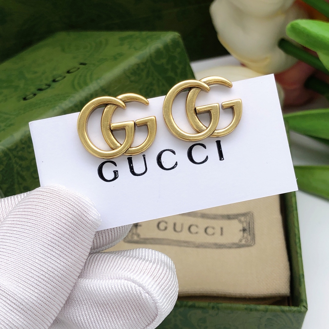 编号GED0039Gucci古驰新款双G耳钉光面搭配 高级感十足🤩
