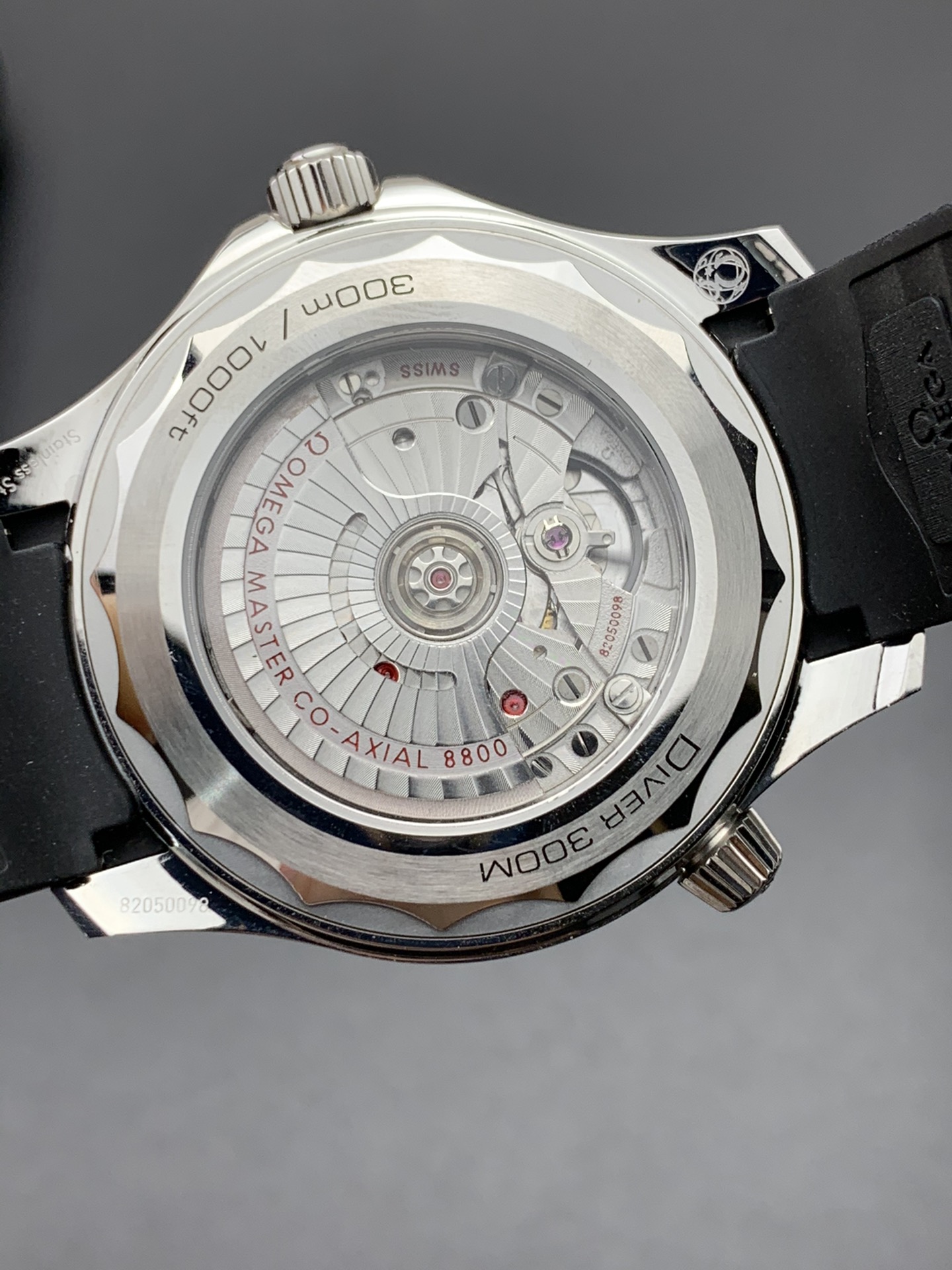 Omega 熊猫海马300