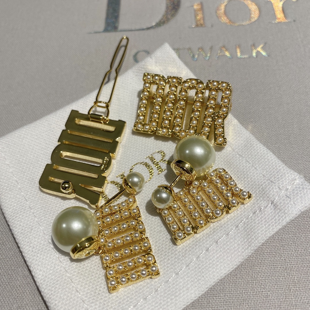 Dior D or 迪奥 珍珠字母首饰