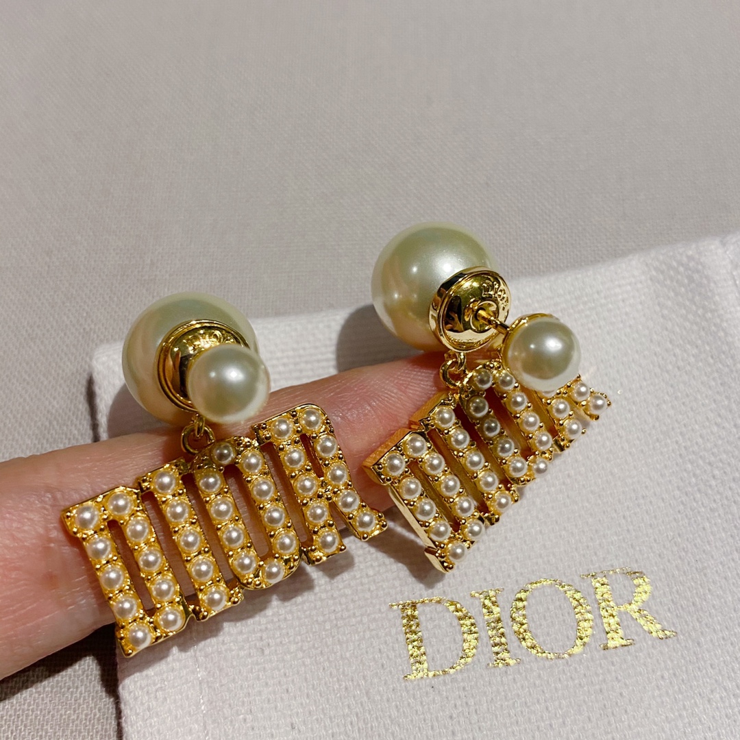 Dior D or 迪奥 珍珠字母首饰