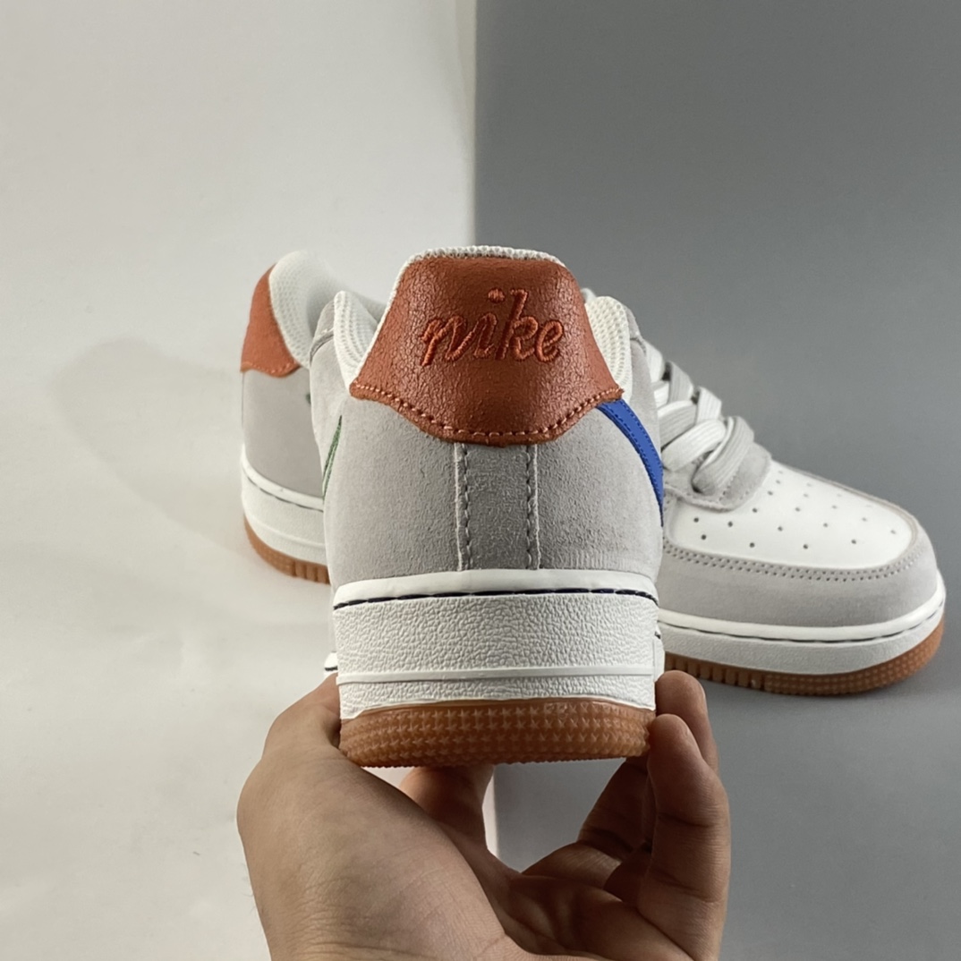 P200  NIKE Air Force 1’07 Low WB 空军一号 米白蓝 金扣50周年 低帮休闲板鞋 DA8302-100
