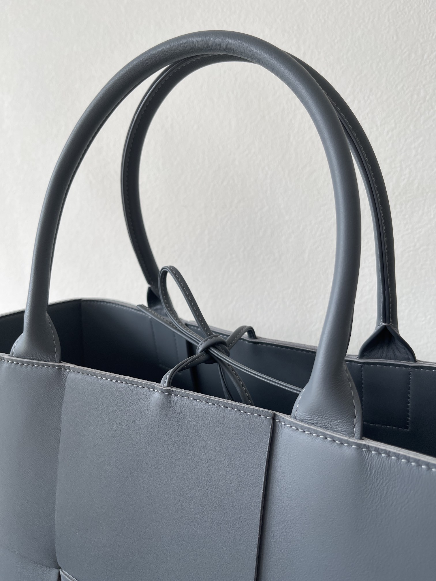 Intrecciotote皮料小羊皮颜色灰色Size38*25*14